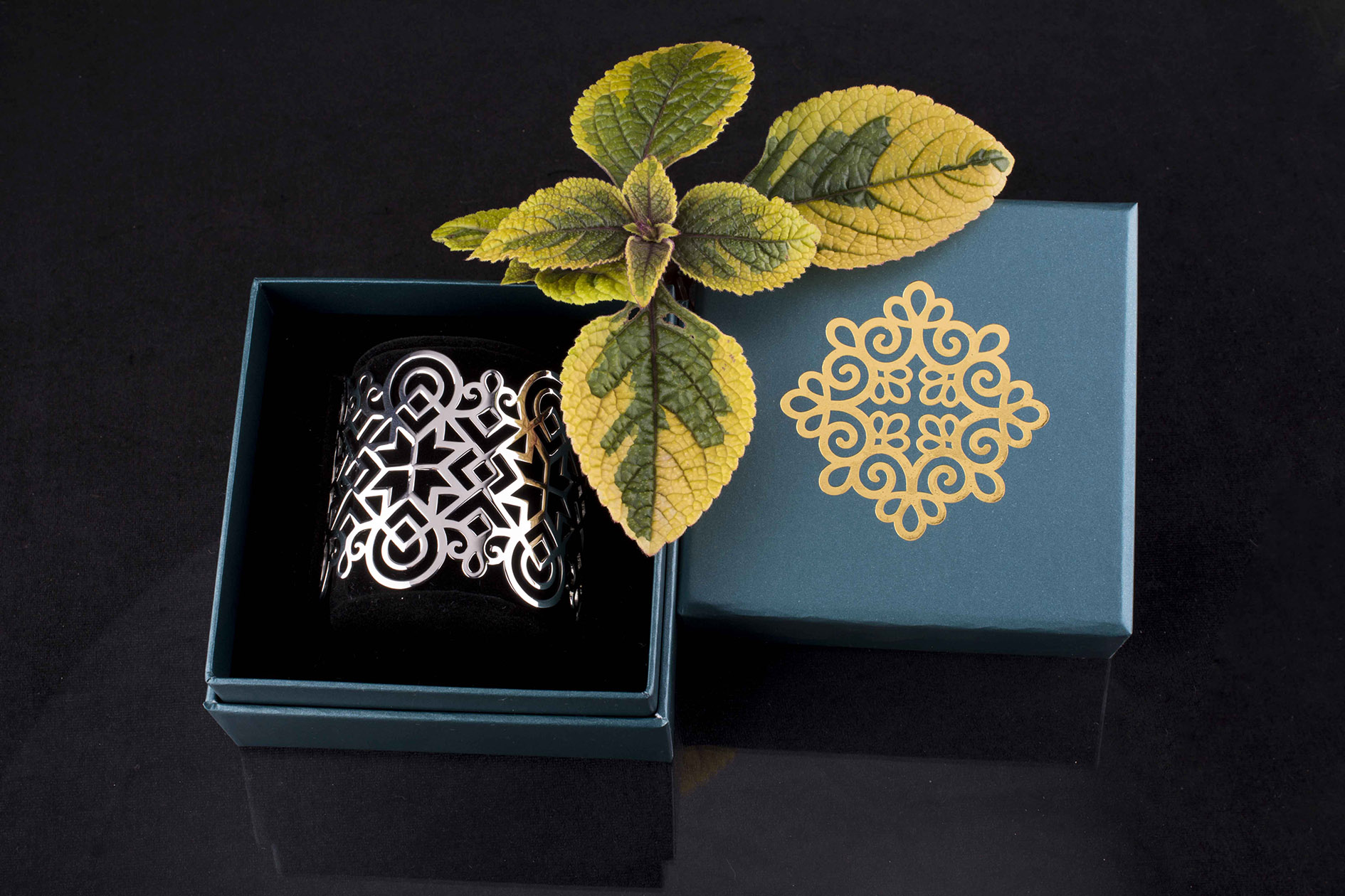 Náramok gatra ornament - pás