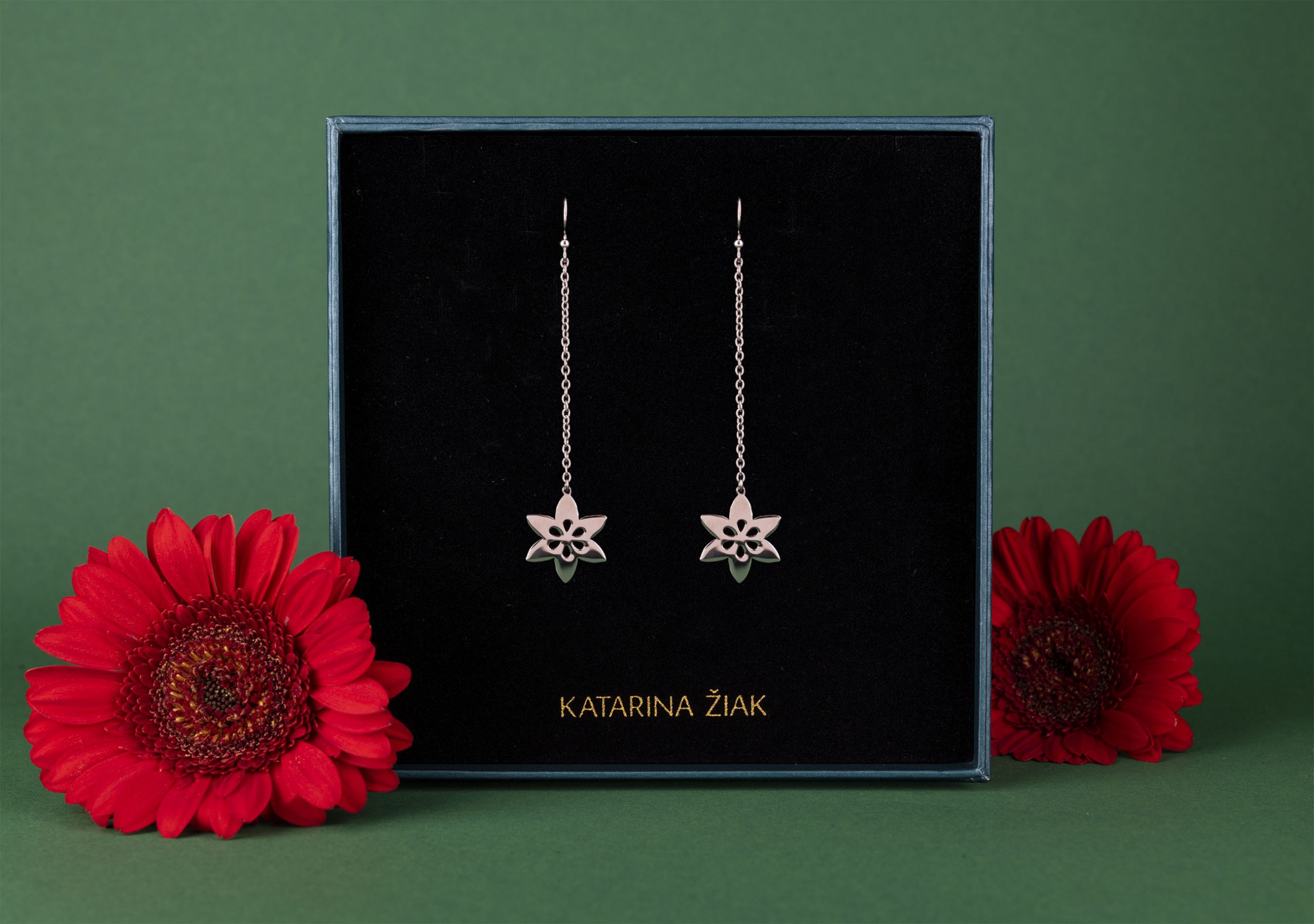 Náušnice klematis 6 na retiazke