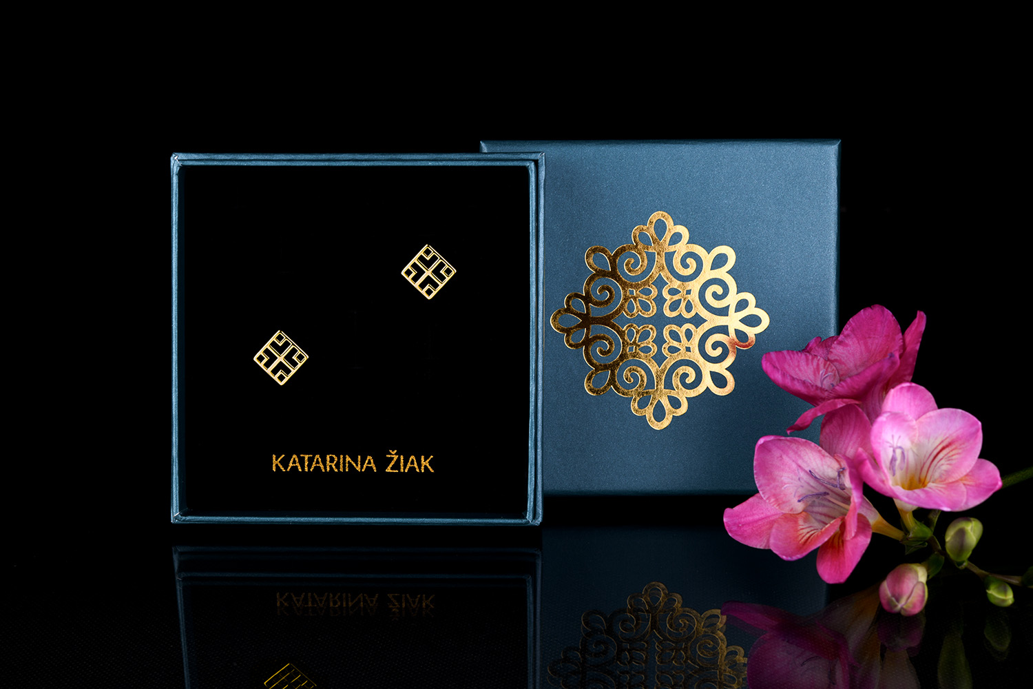 Napichovacie náušnice - Novohrad ornament štvorec 2