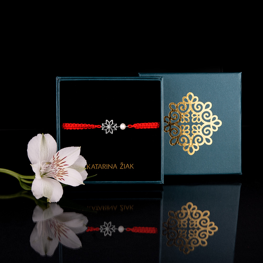 Náramok Novohrad hviezda 1 – šnúrka + perla