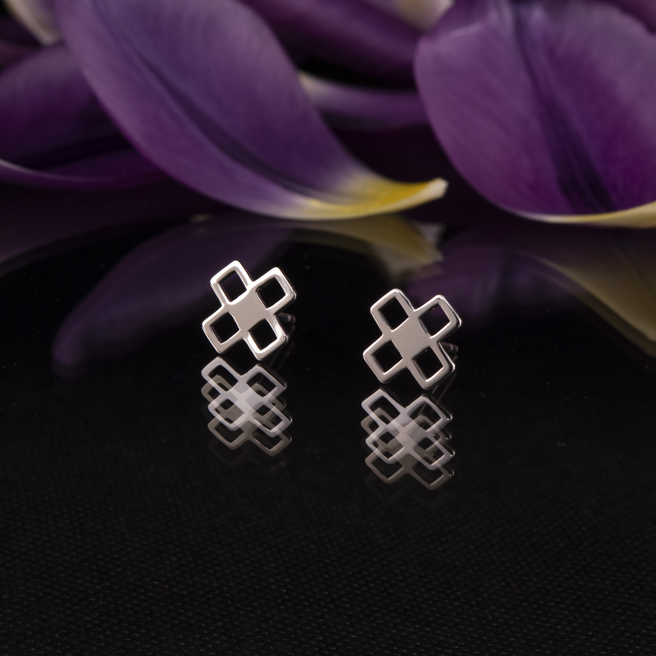 Napichovacie náušnice - Novohrad krížik 1