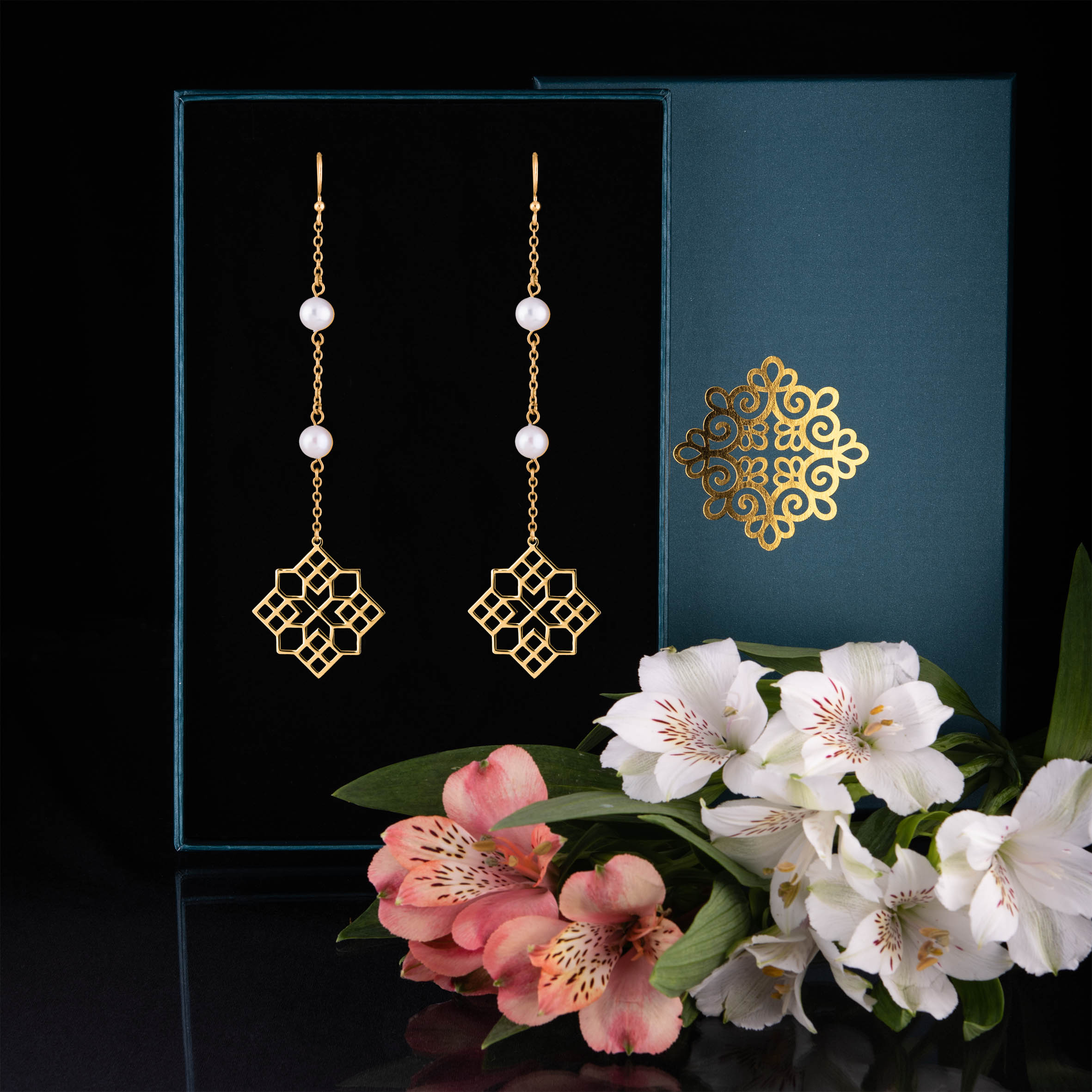 Náušnice – Novohrad štvorec 2 + perly - dlhé