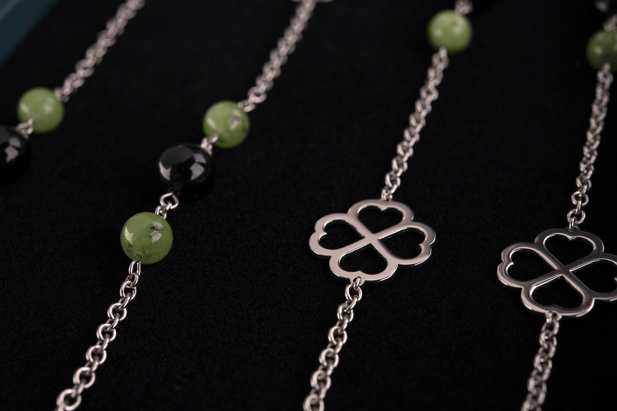 Retiazka štvorlístky -1 + nefrit/onyx