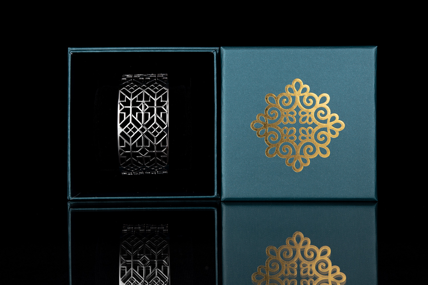 Náramok novohrad ornament - pás široký