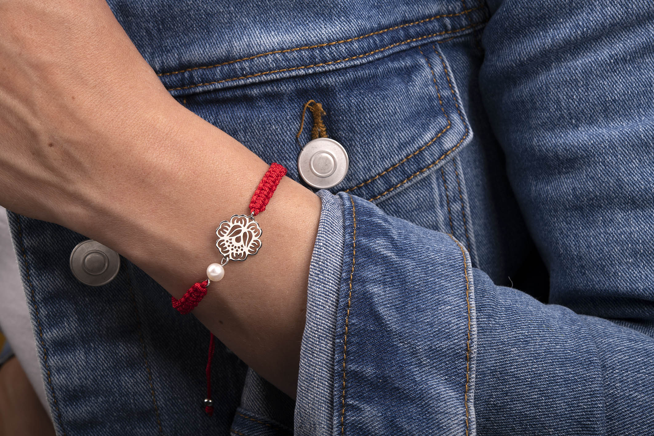 Set maky 1 - napichovacie náušnice + šnúrkový náramok + perla