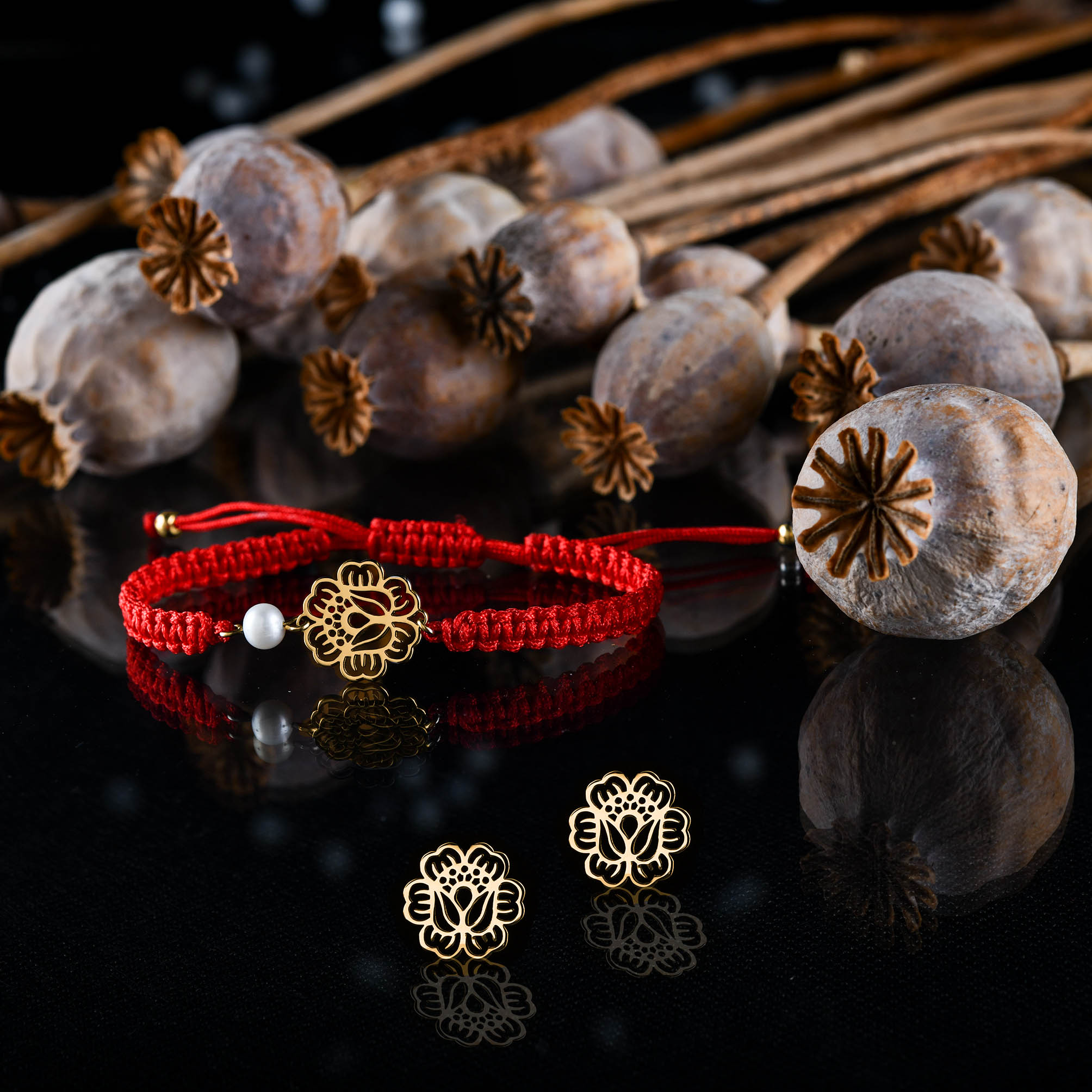 Set maky 1 - napichovacie náušnice + šnúrkový náramok + perla