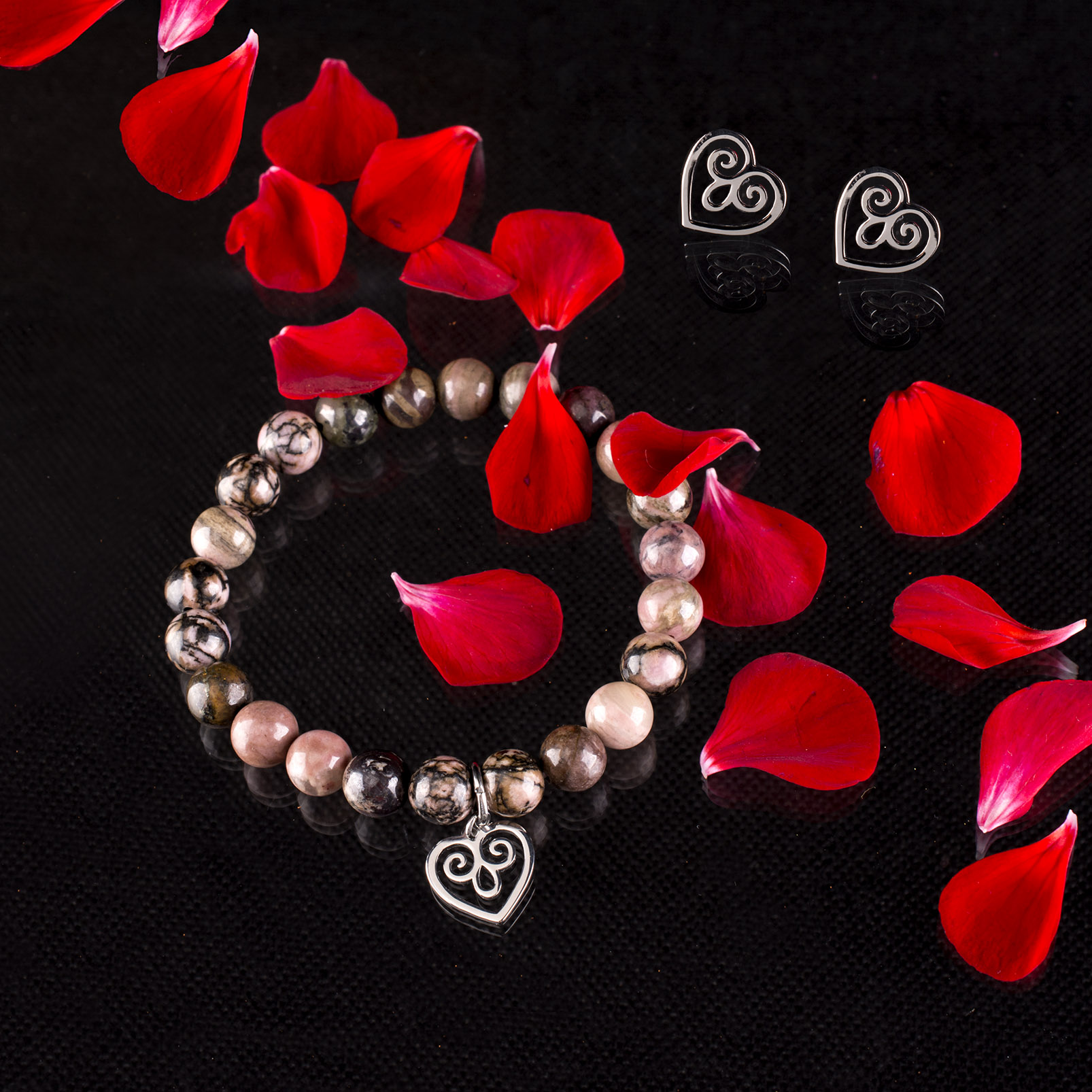 Set srdiečka múzy- napichovacie náušnice + náramok (možné sú rôzne kamene)