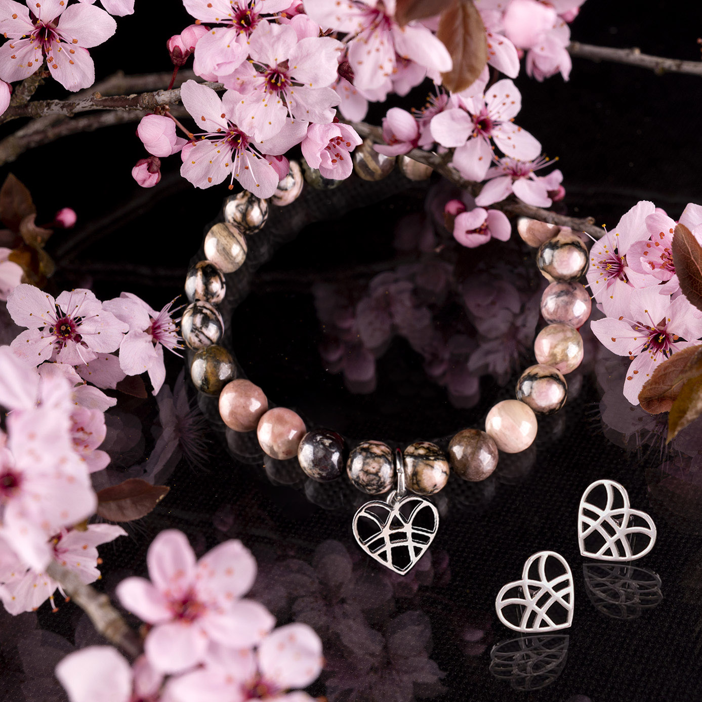 Set srdiečka - napichovacie náušnice + náramok (možné sú rôzne kamene)