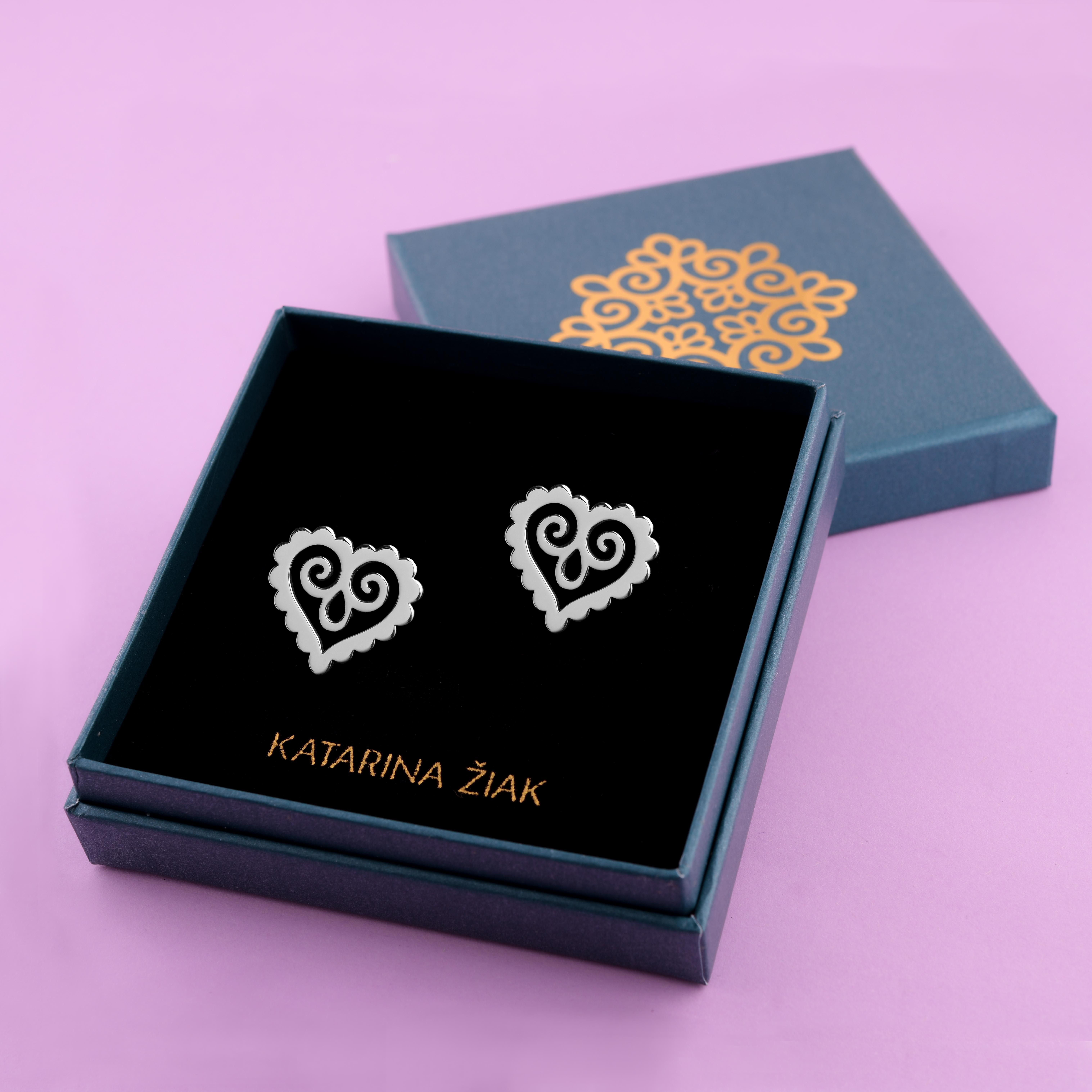 Napichovacie náušnice malé cíferské srdce