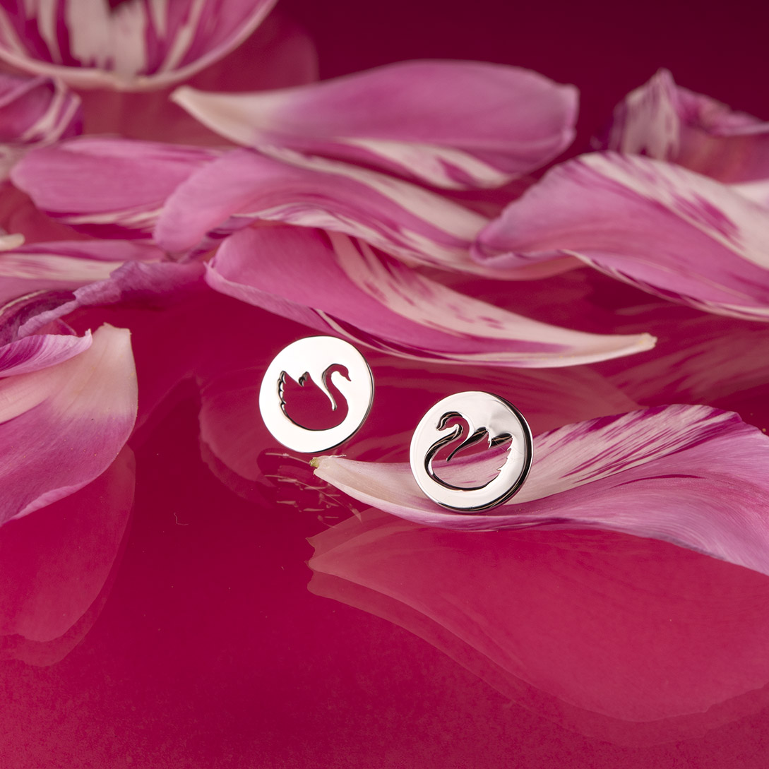 Napichovacie náušnice labuť