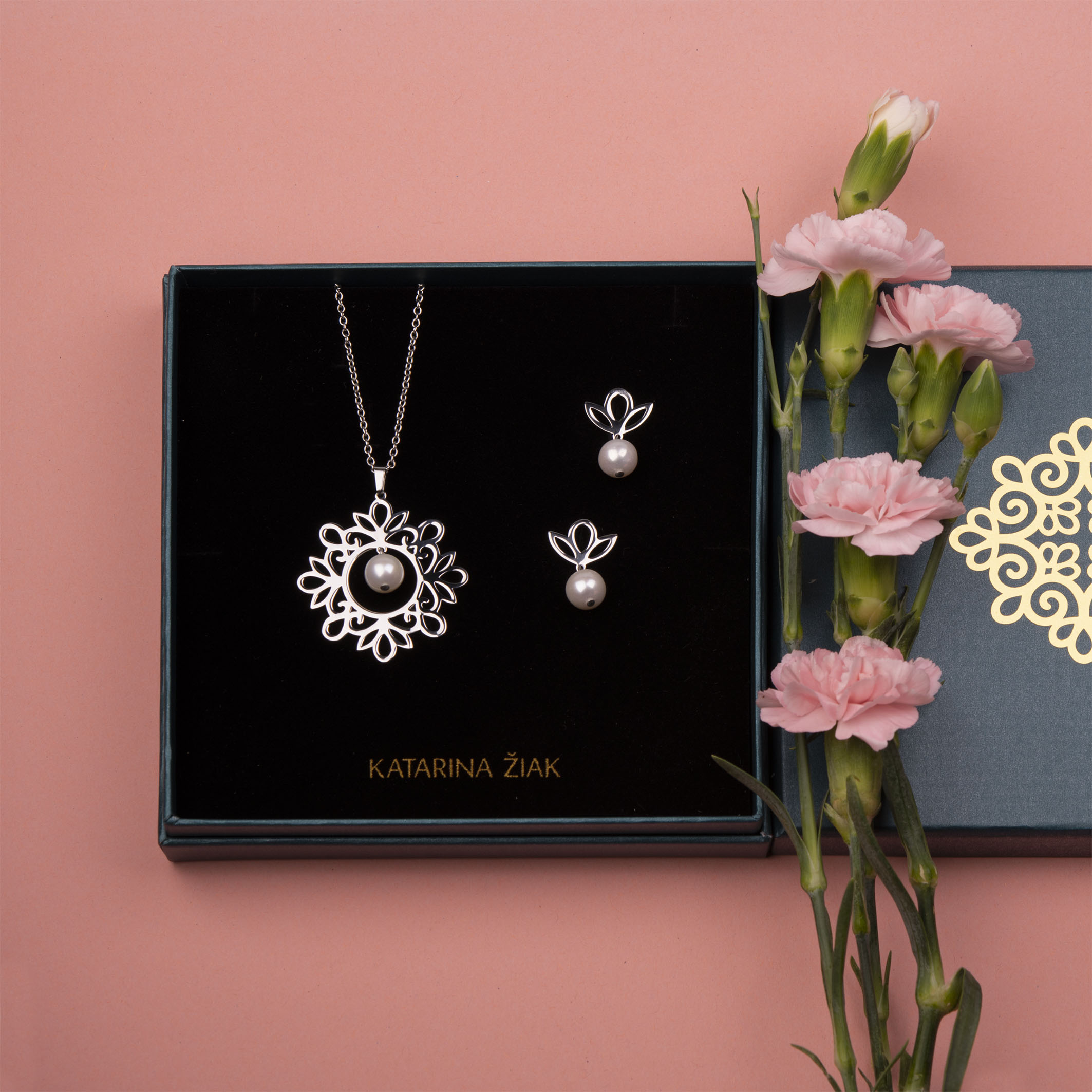 Set Cífer trojlístok s perlou 2