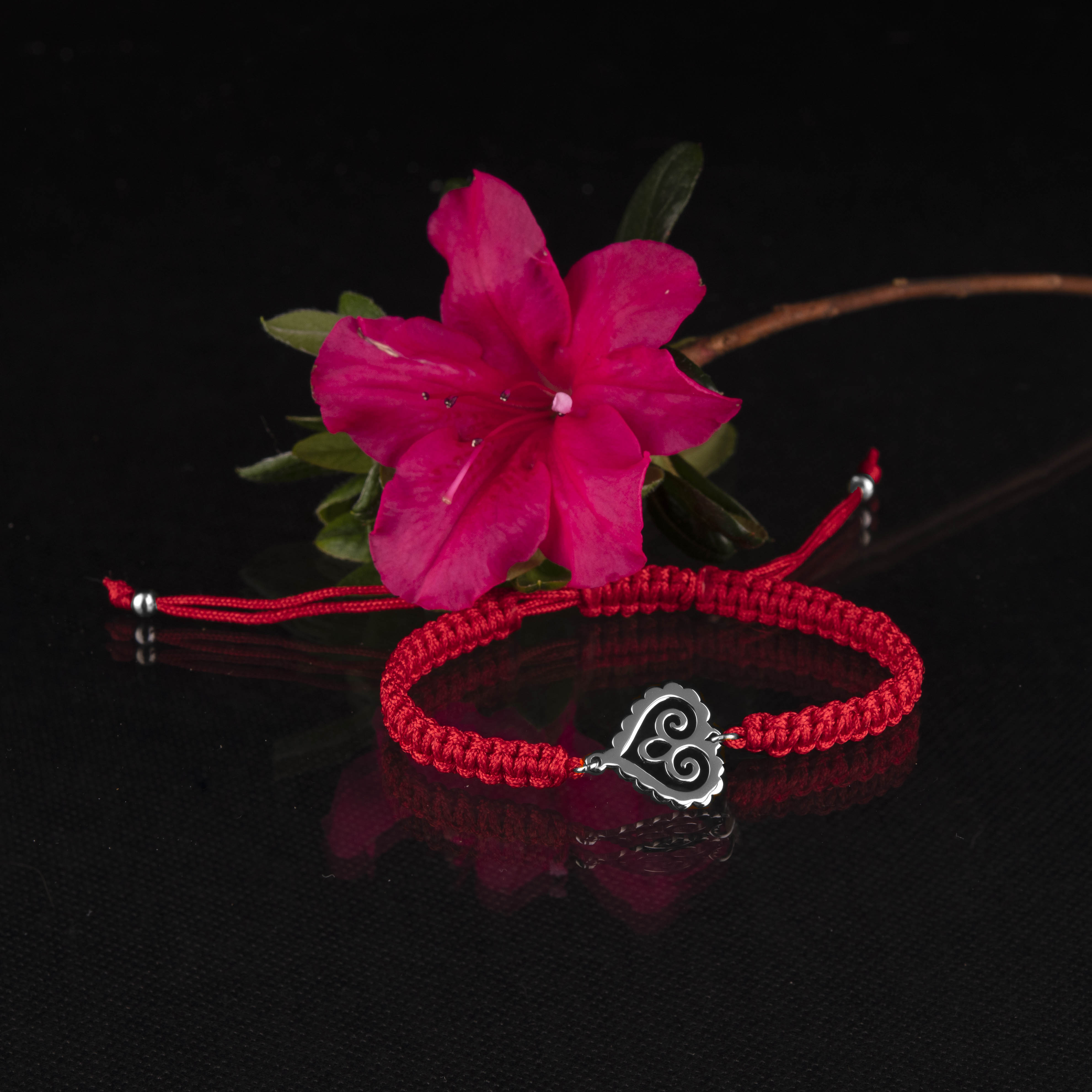 Náramok malé cíferské srdce – šnúrka