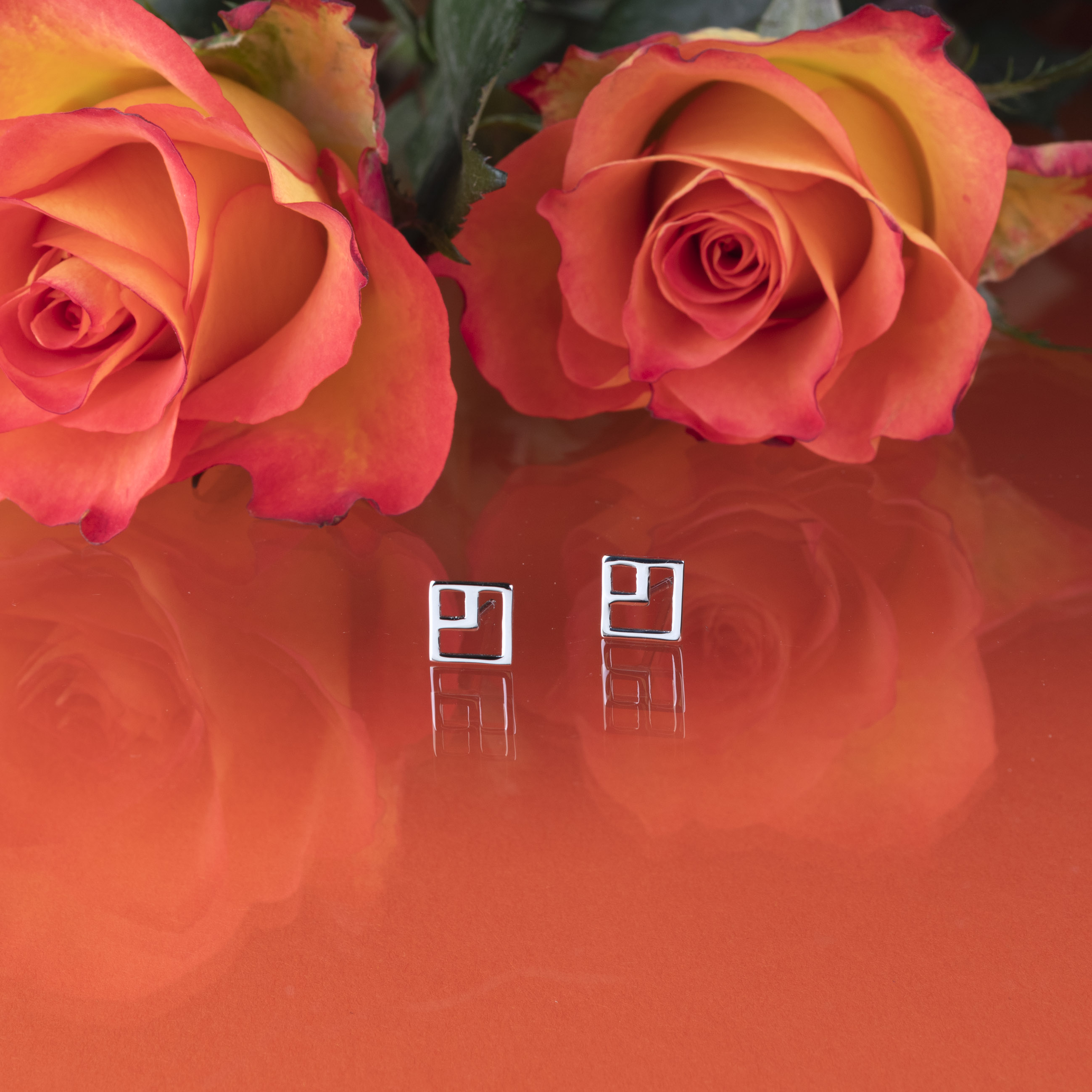 Napichovacie náušnice novohrad štvorček 1