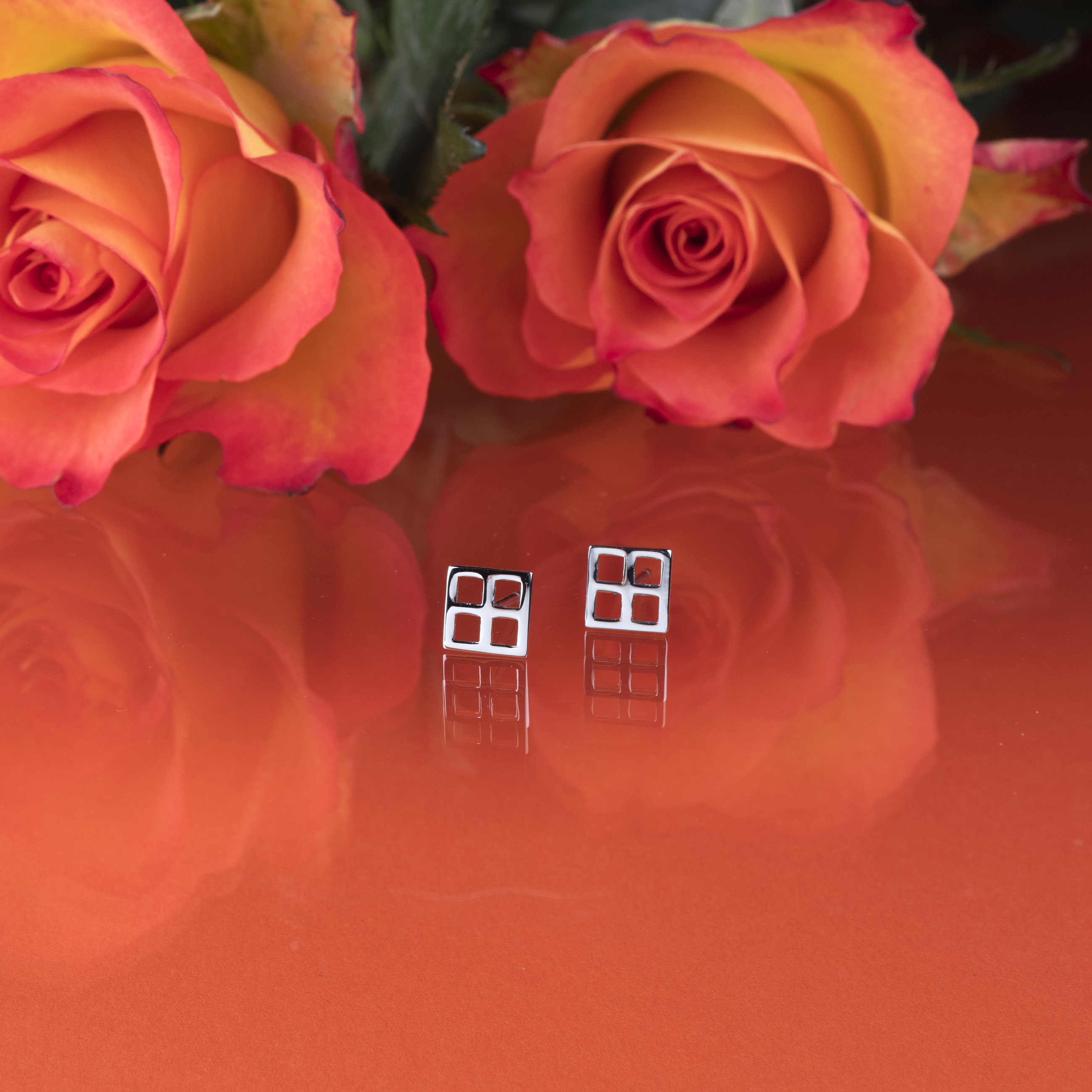 Napichovacie náušnice novohrad štvorček 3