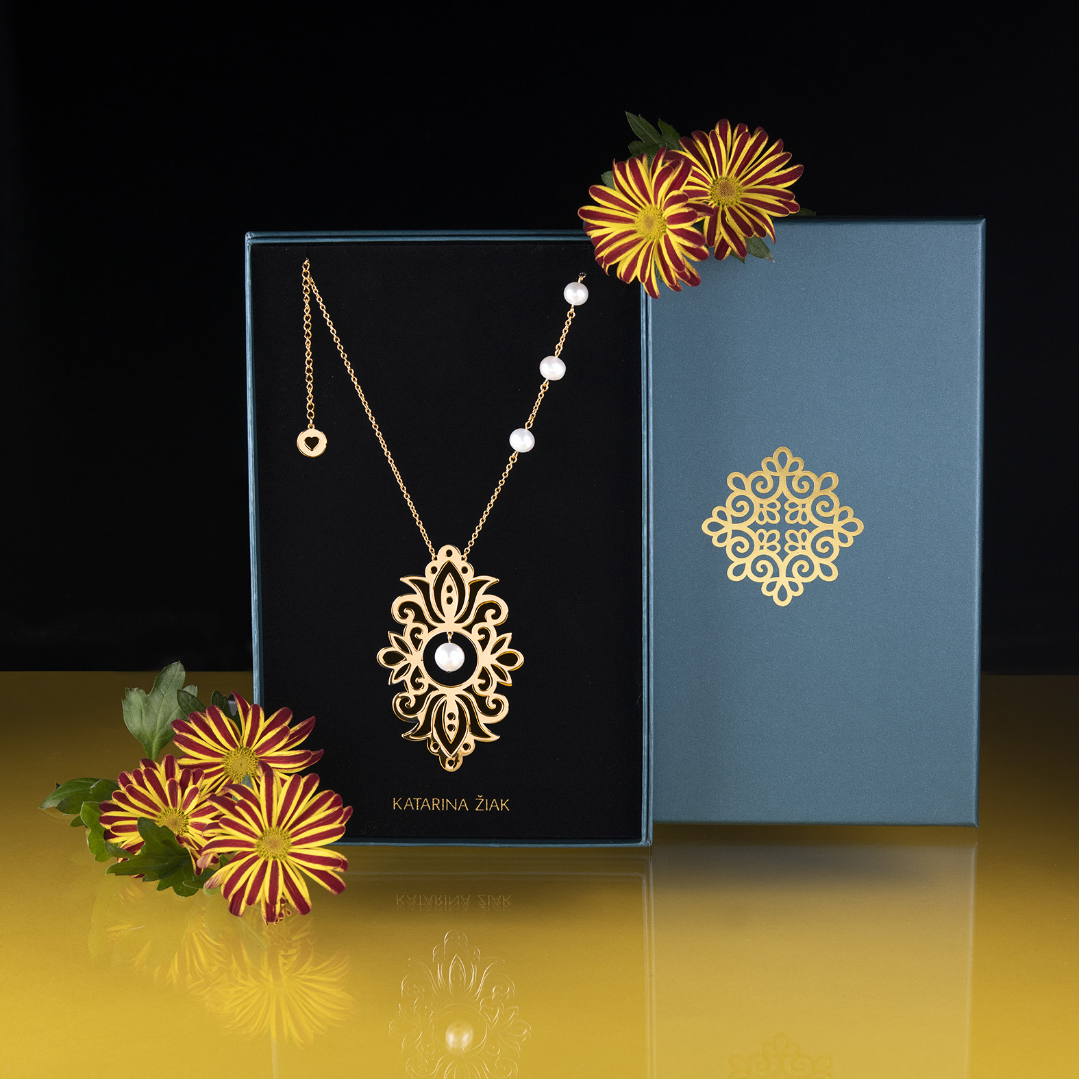 Prívesok Cíferský ornament 1 + perly dlhý