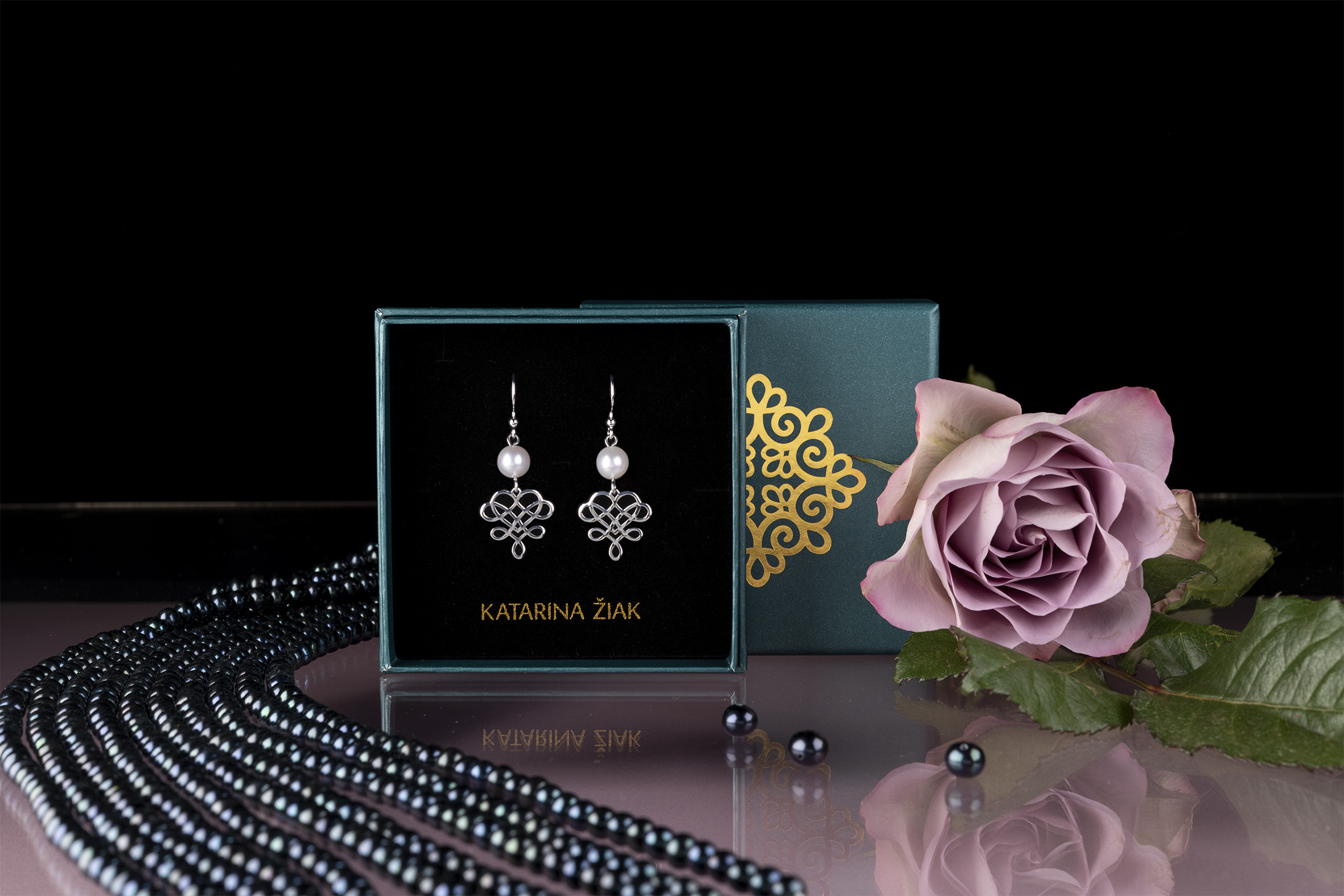 Náušnice drotárske srdce 1+ perla