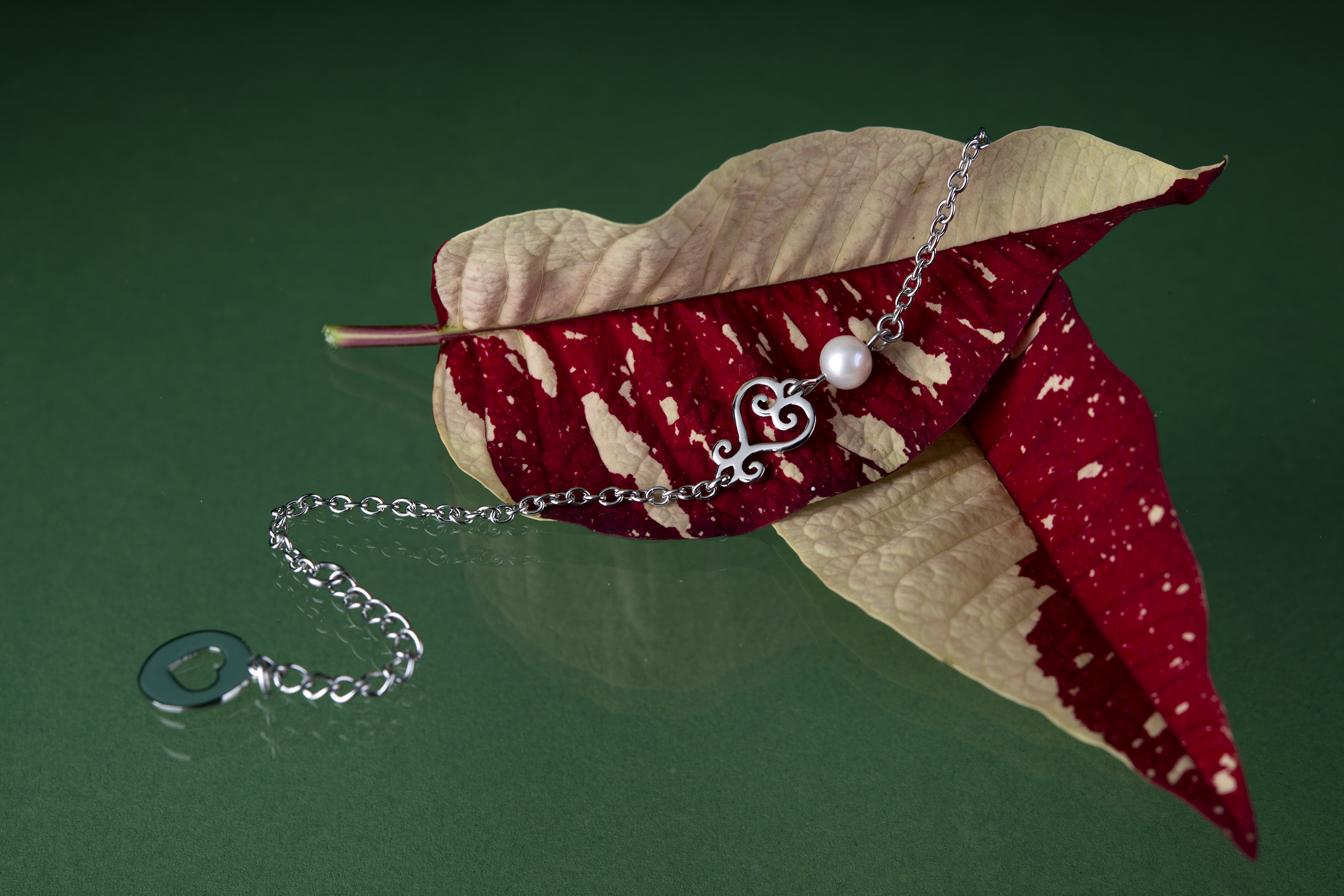 Náramok drotárske srdce 2 - retiazka + perla