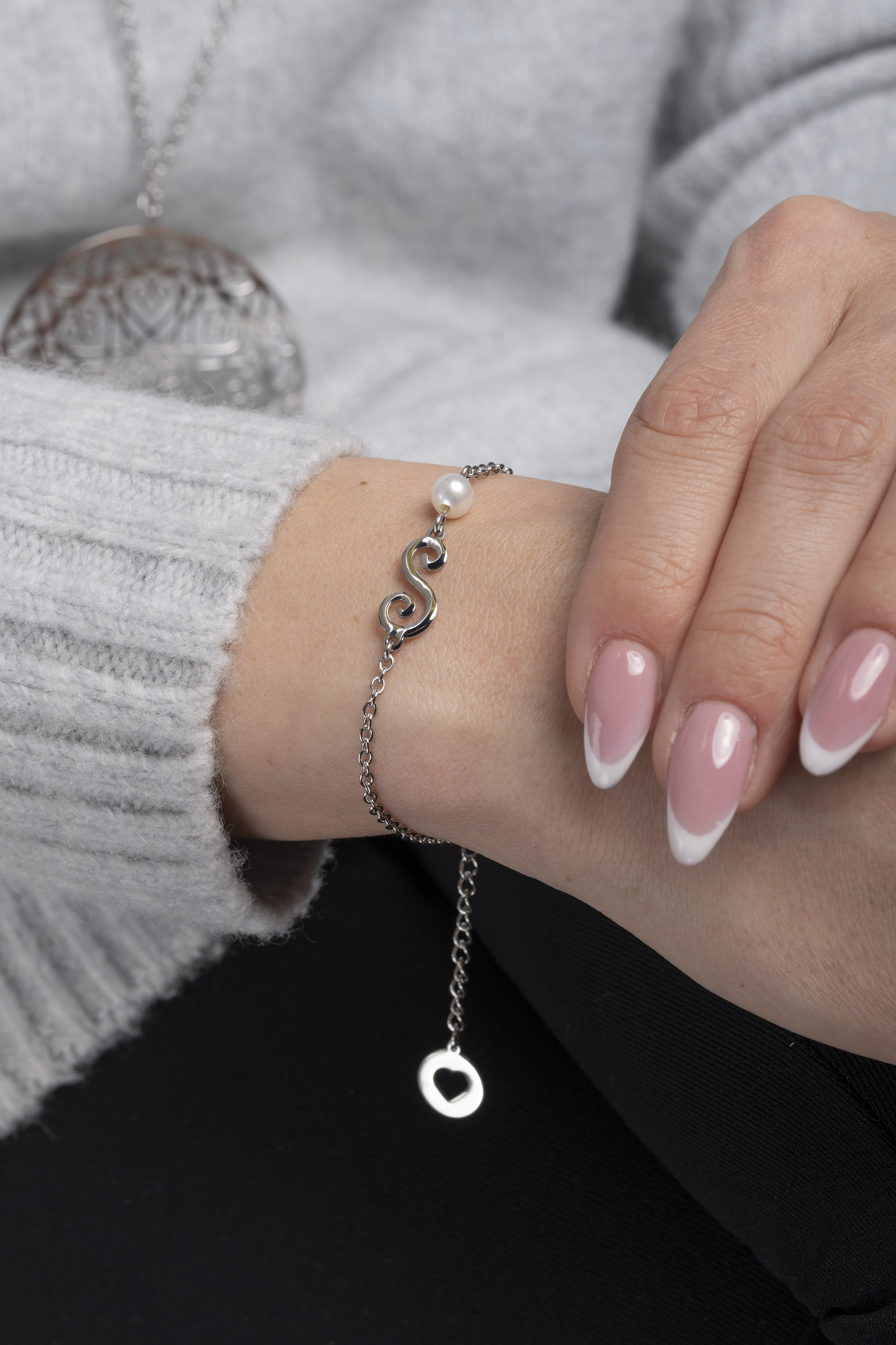 Náramok drotárske slučky 2 - retiazka + perla