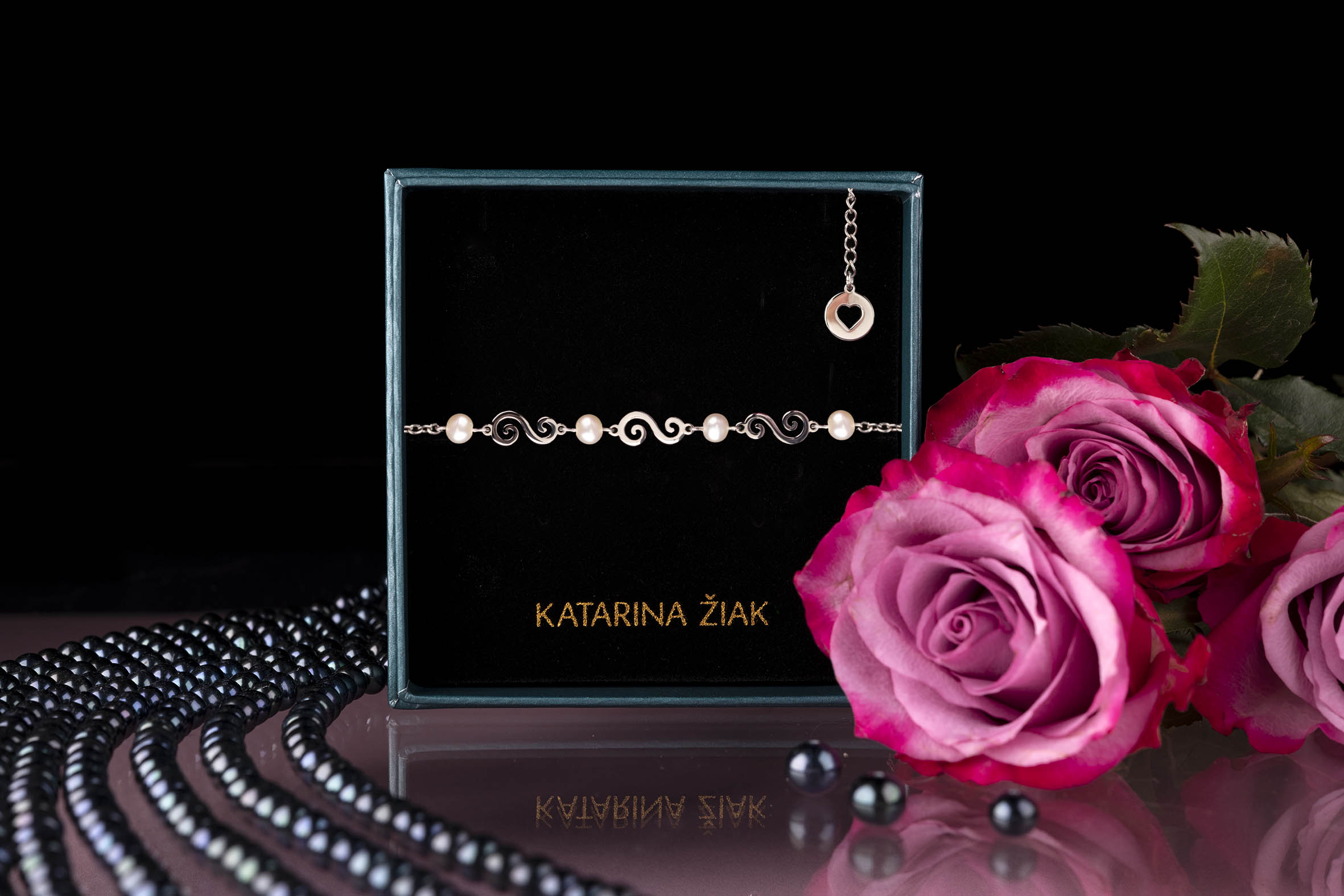 Náramok drotárske slučky 3 + perly