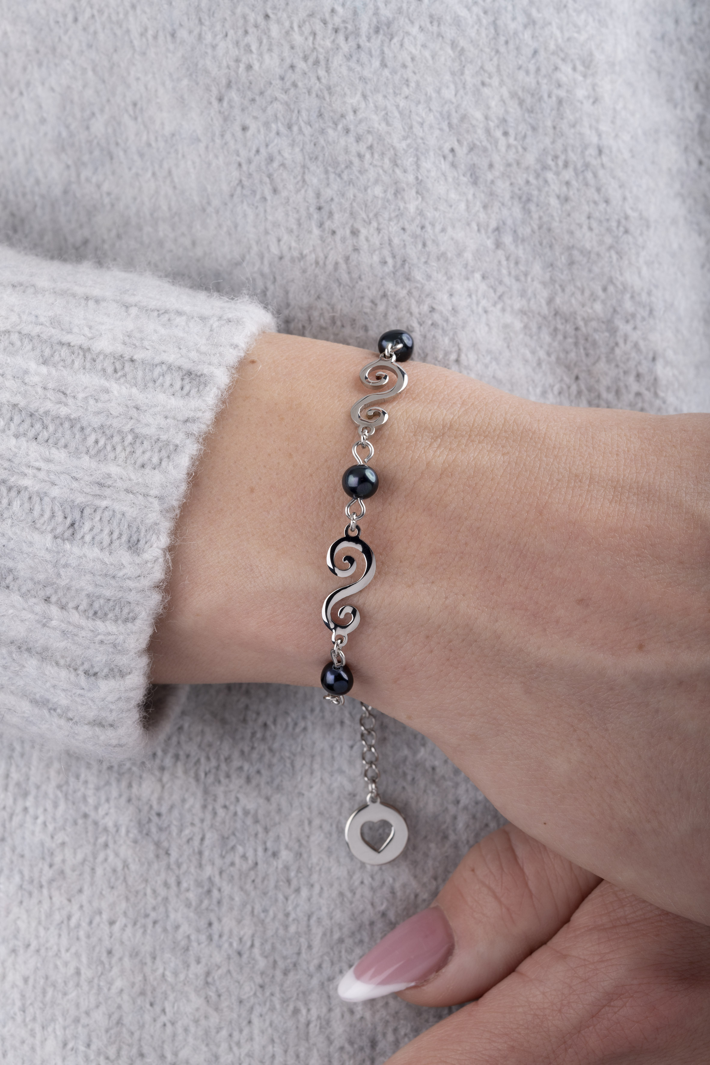 Náramok drotárske slučky 3 + perly