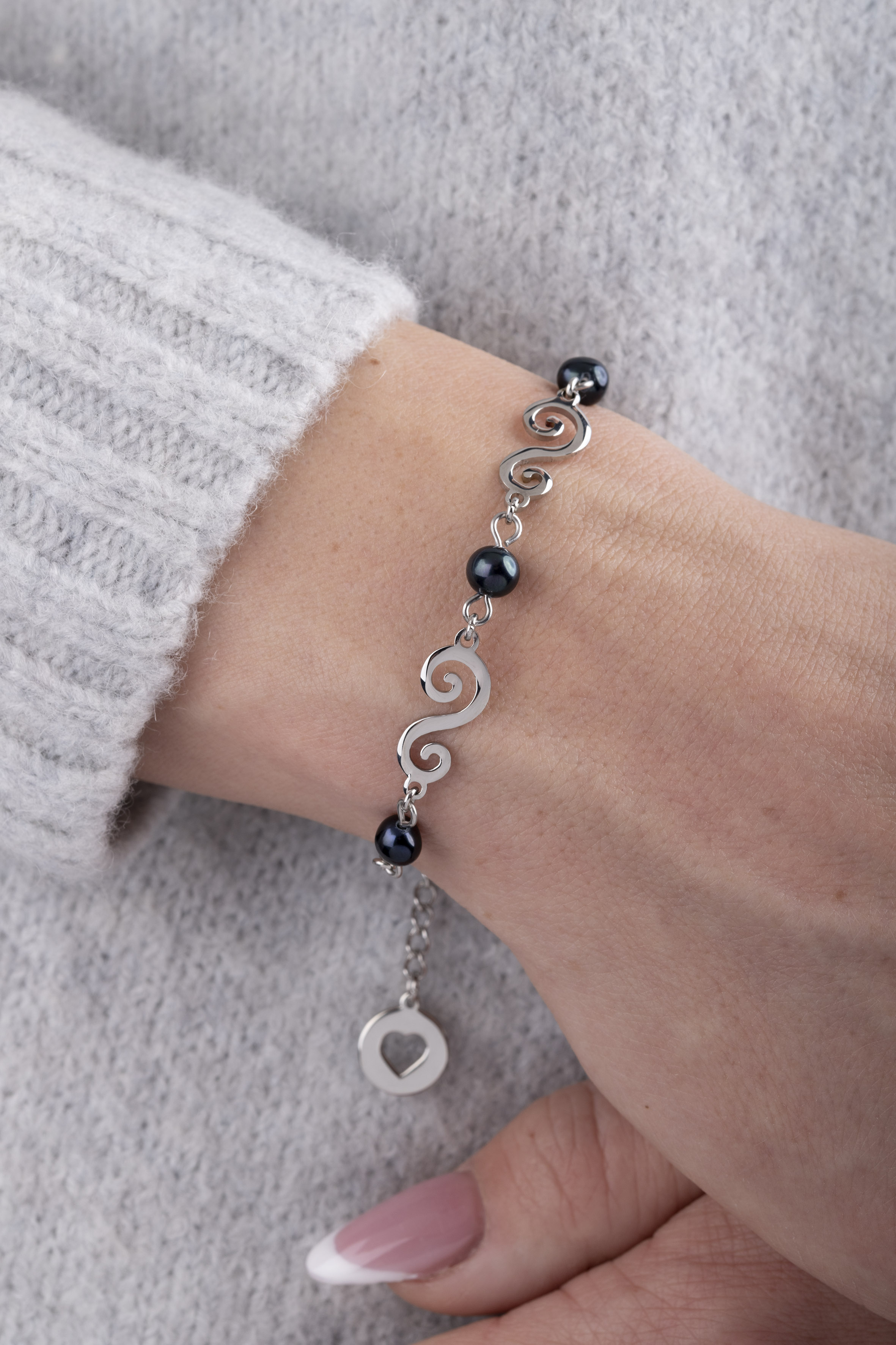 Náramok drotárske slučky 3 + perly