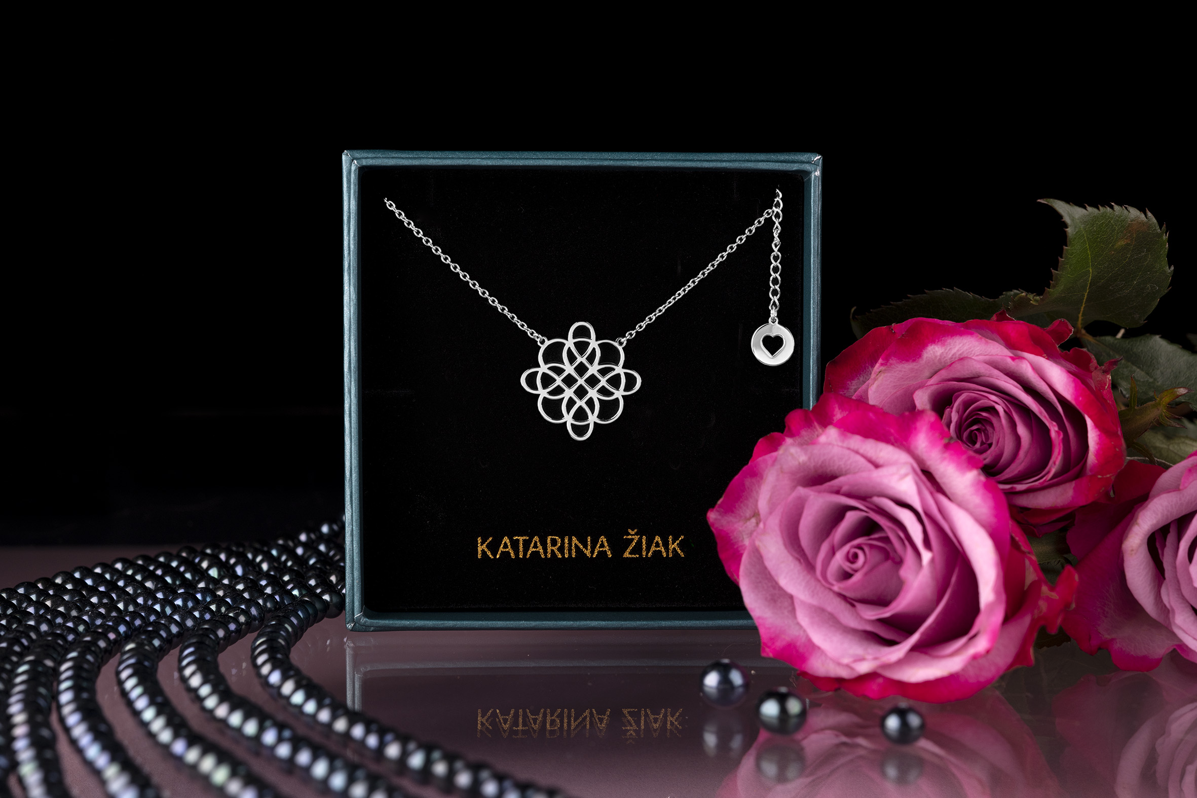 Náhrdelník drotársky ornament 1