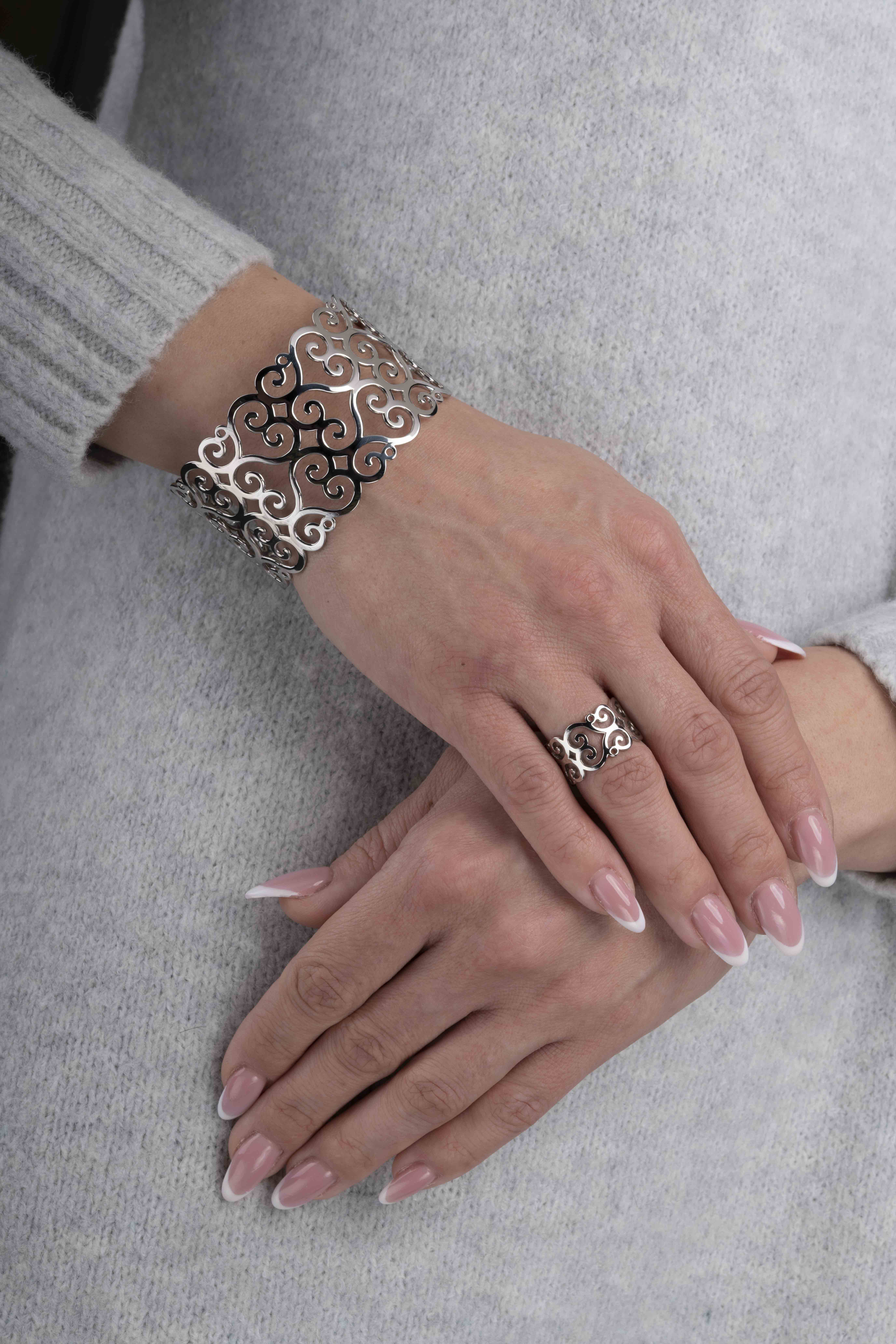 Náramok drotársky ornament - srdce pás široký 1