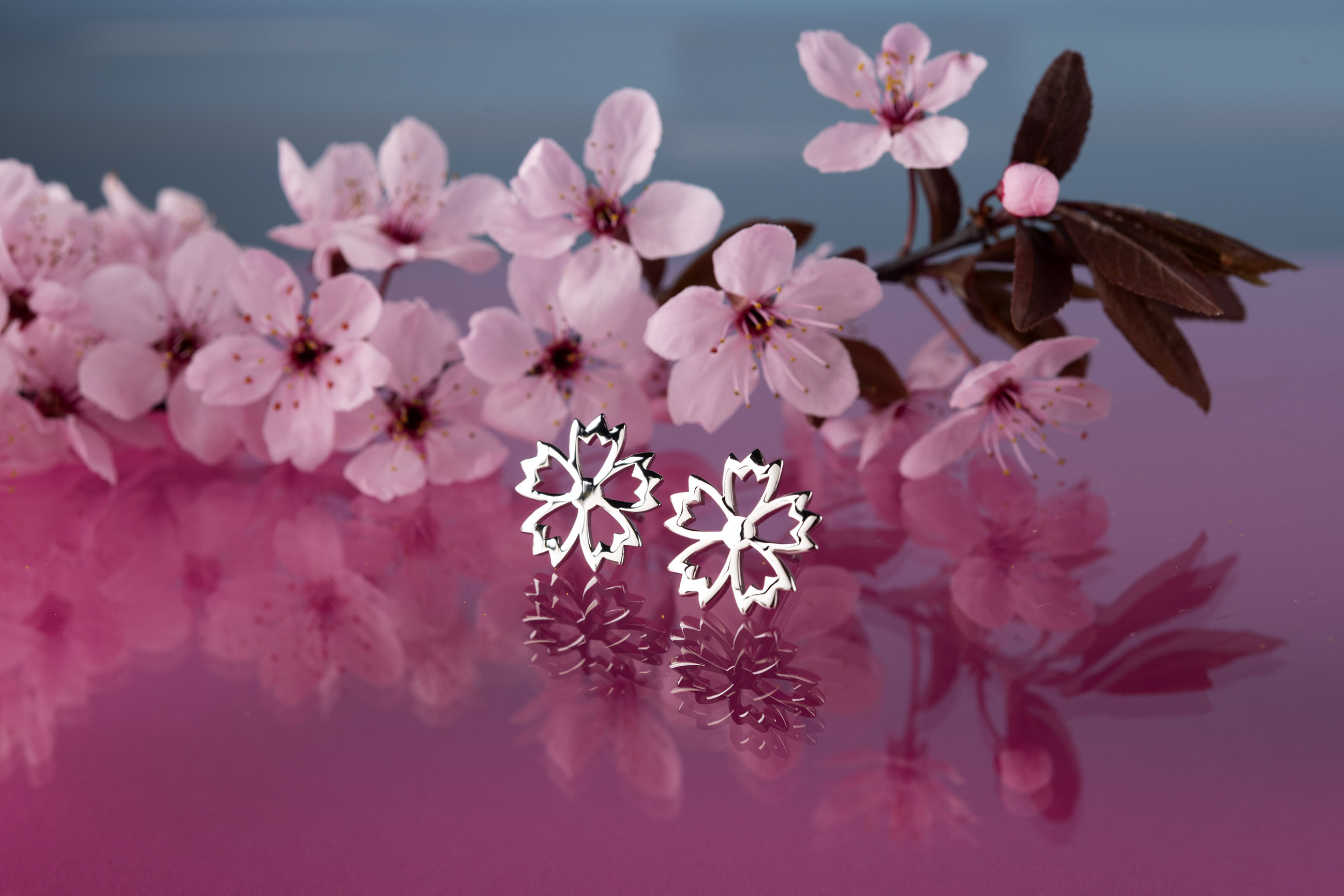 Napichovacie náušnice - kvietok Nevädza