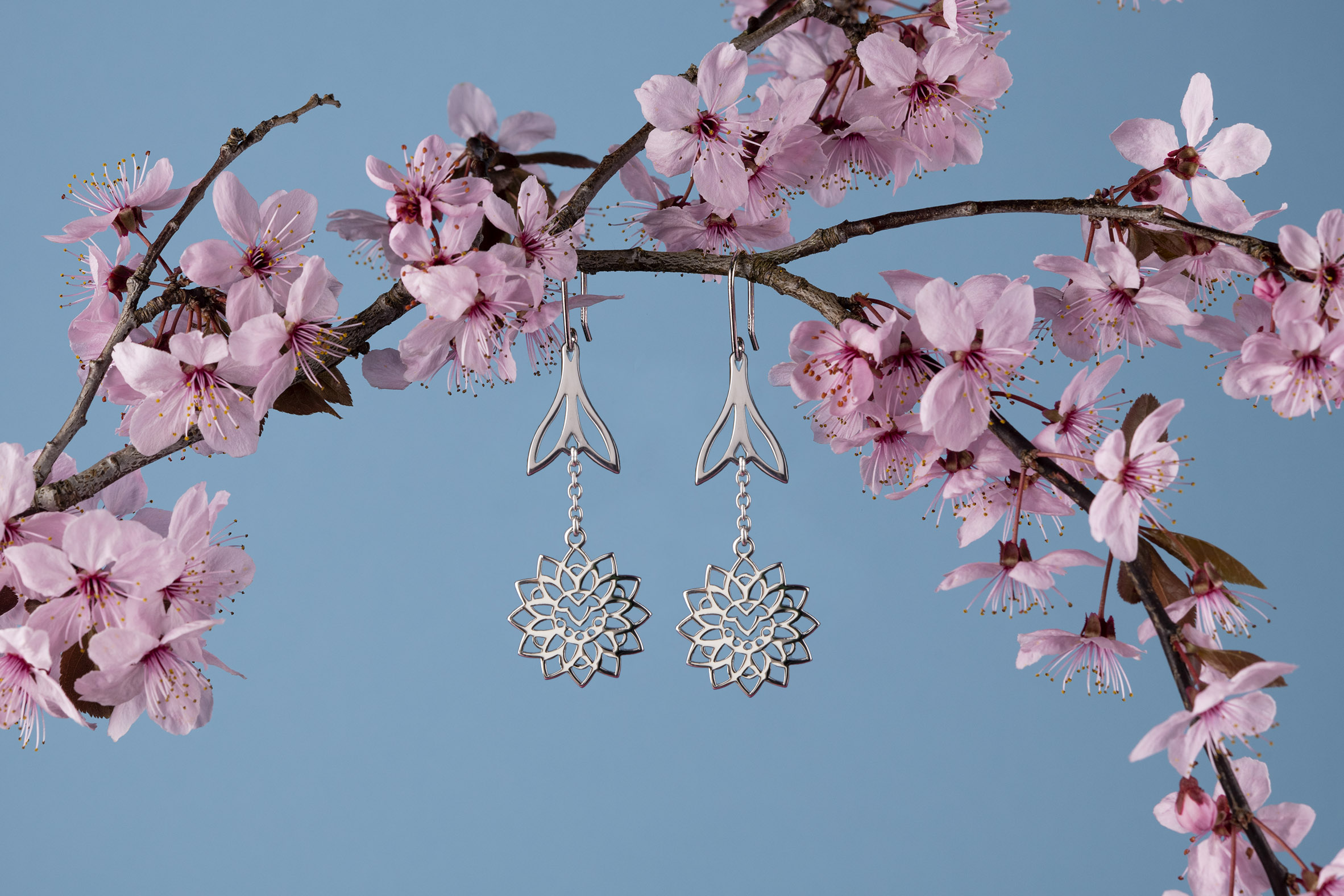 Náušnice slnečnica s lístkom