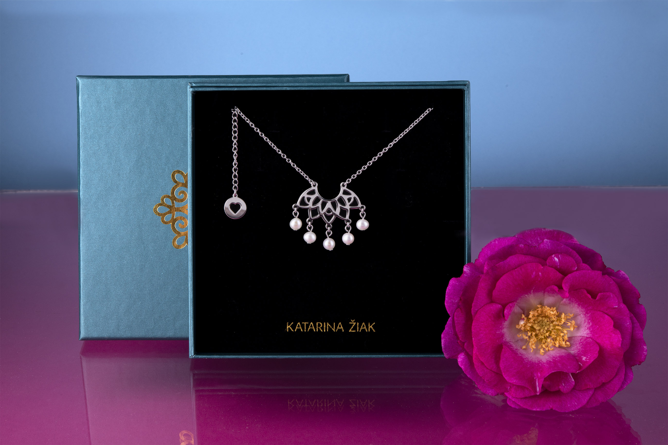 Náhrdelník slnečnica oblúk + perly