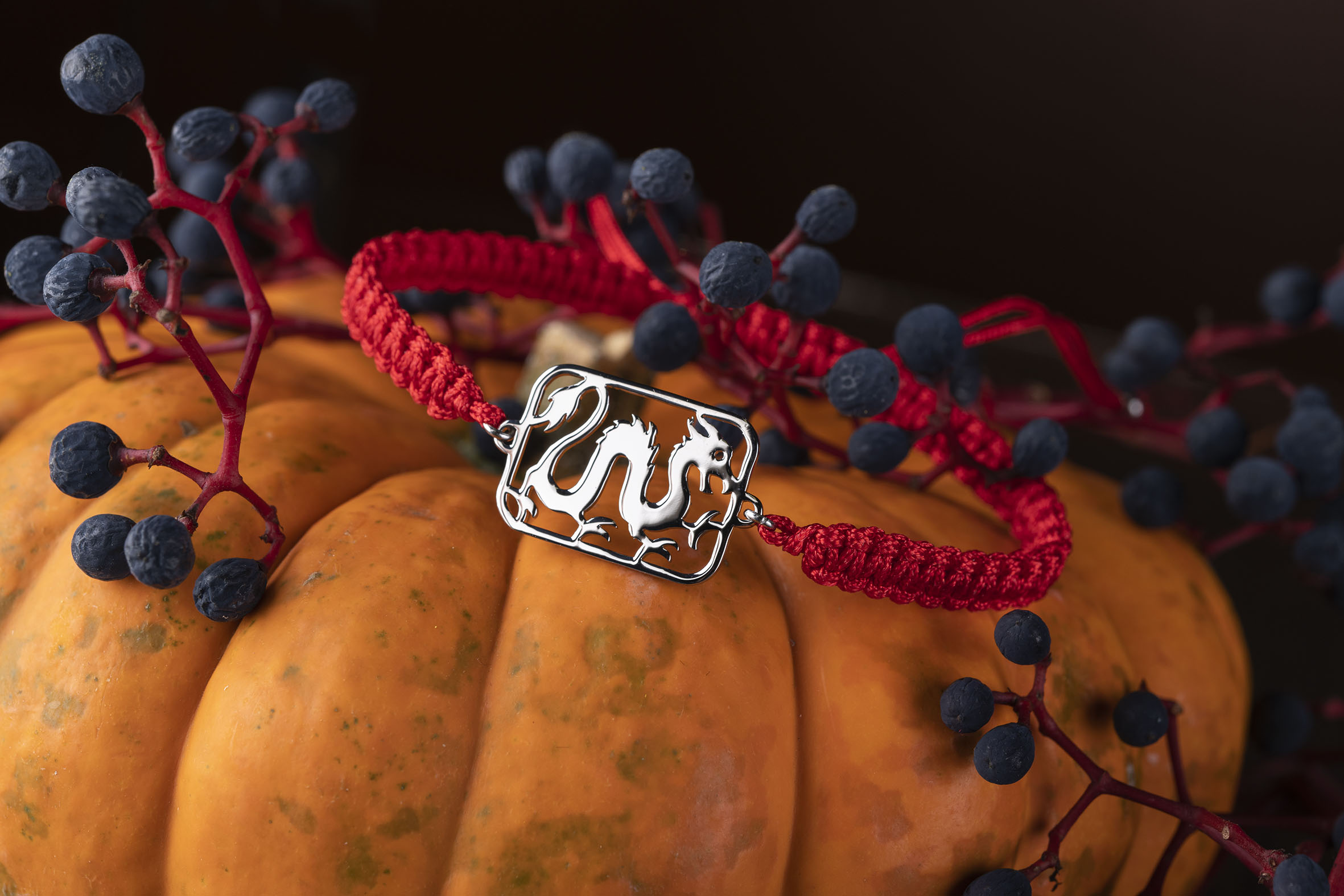 Náramok drak - šnúrka