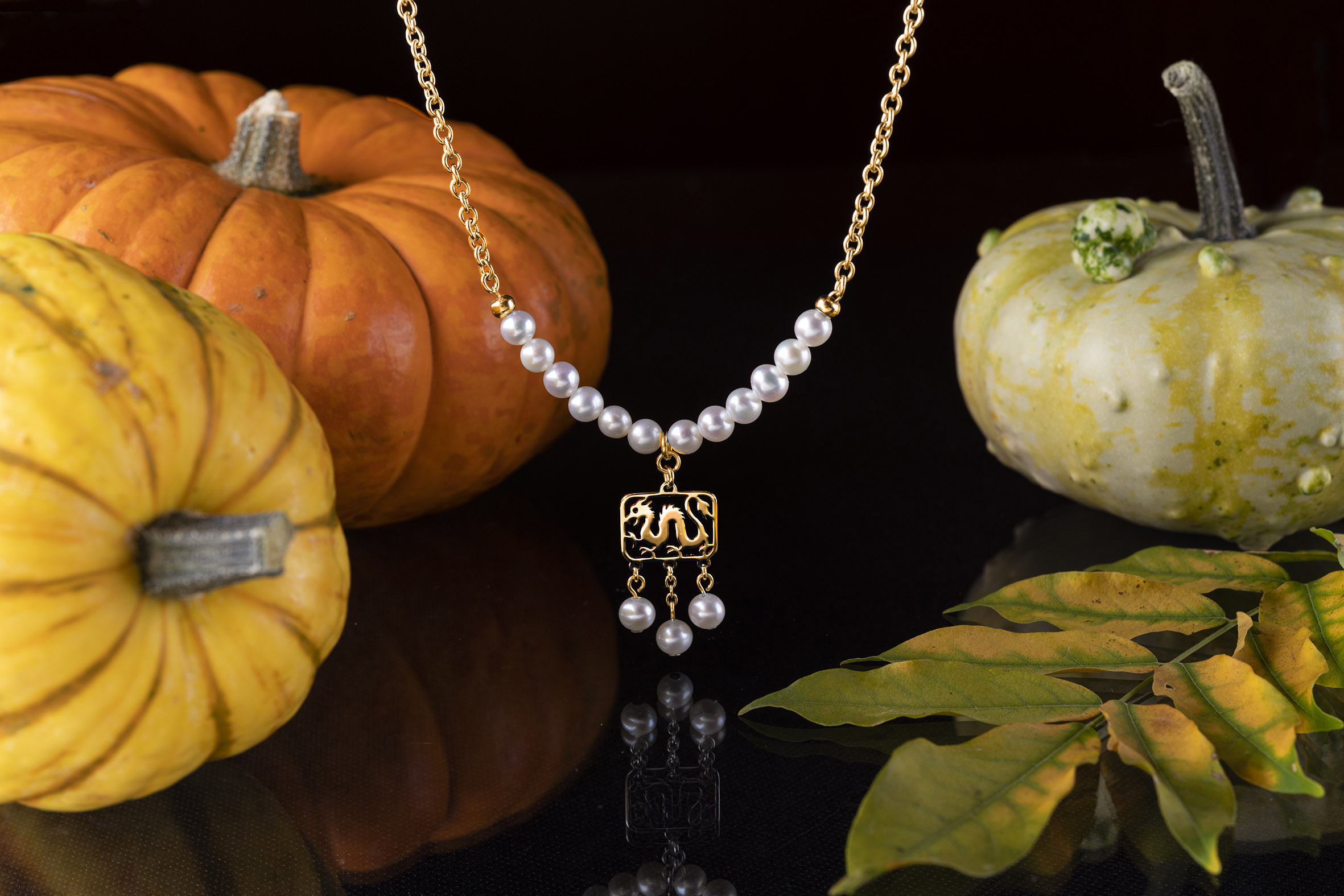 Náhrdelník drak + 3 perly 2