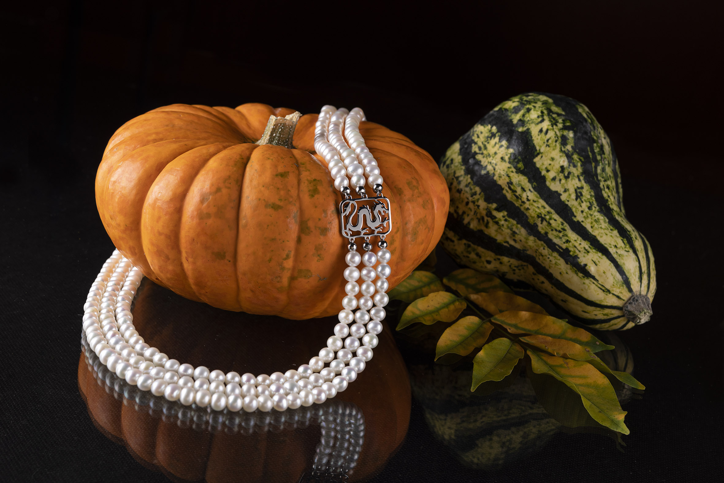 Perlový náhrdelník drak 2