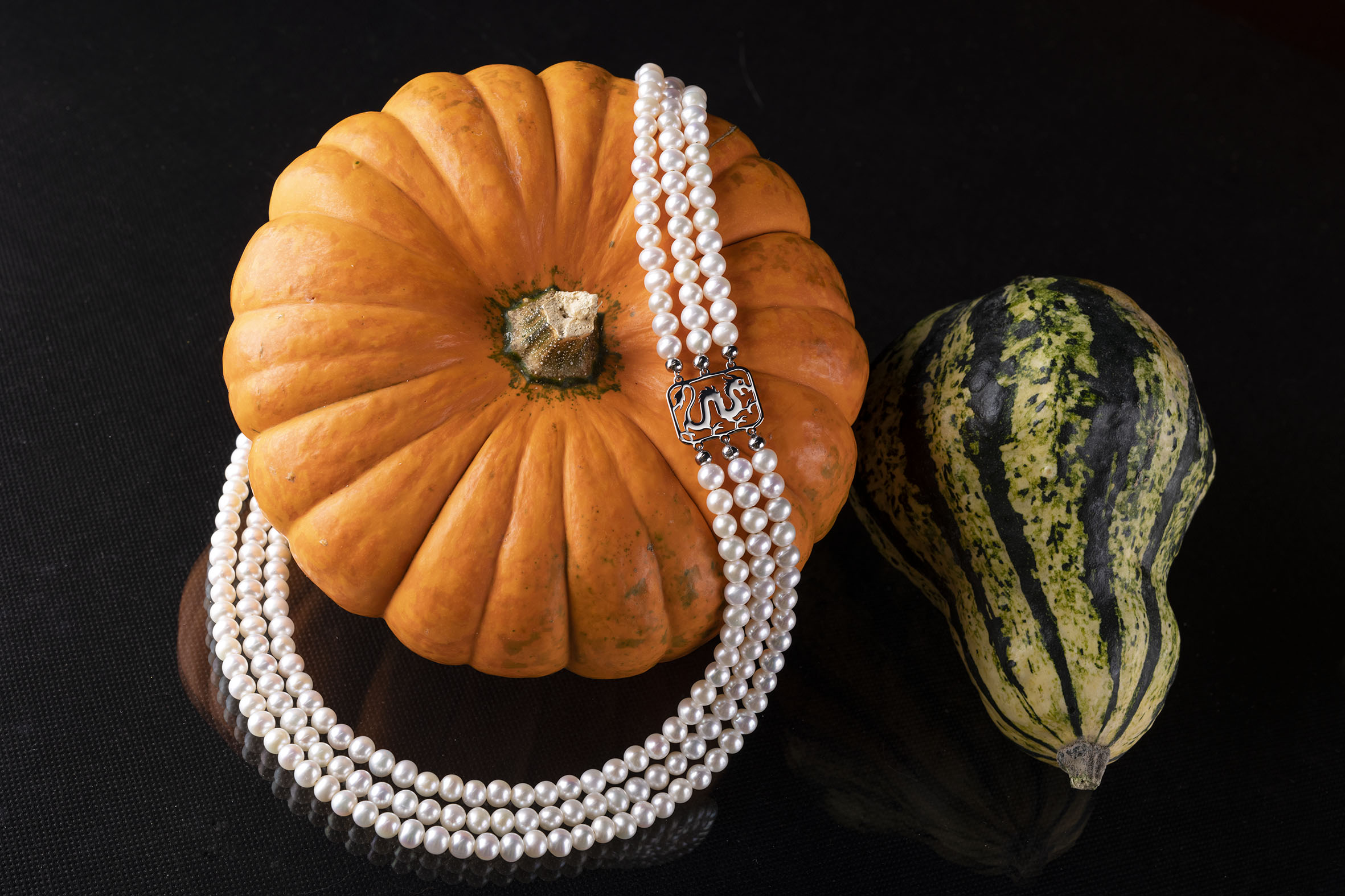 Perlový náhrdelník drak 2