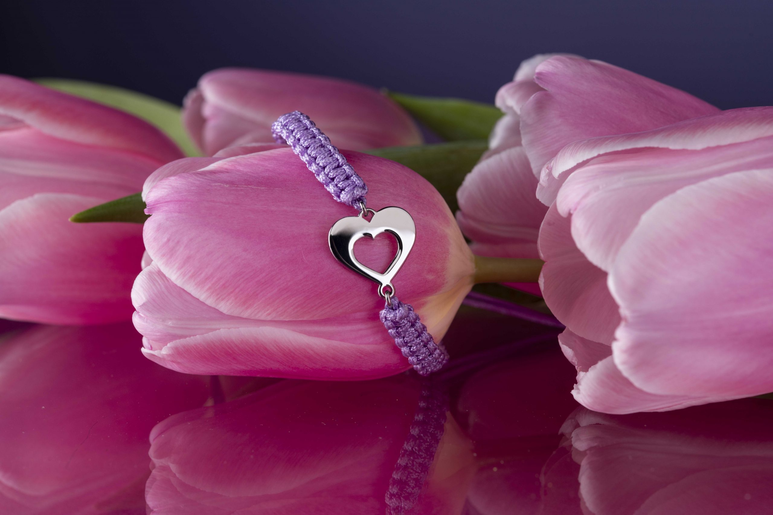 Náramok - srdiečko ornamentika – šnúrka