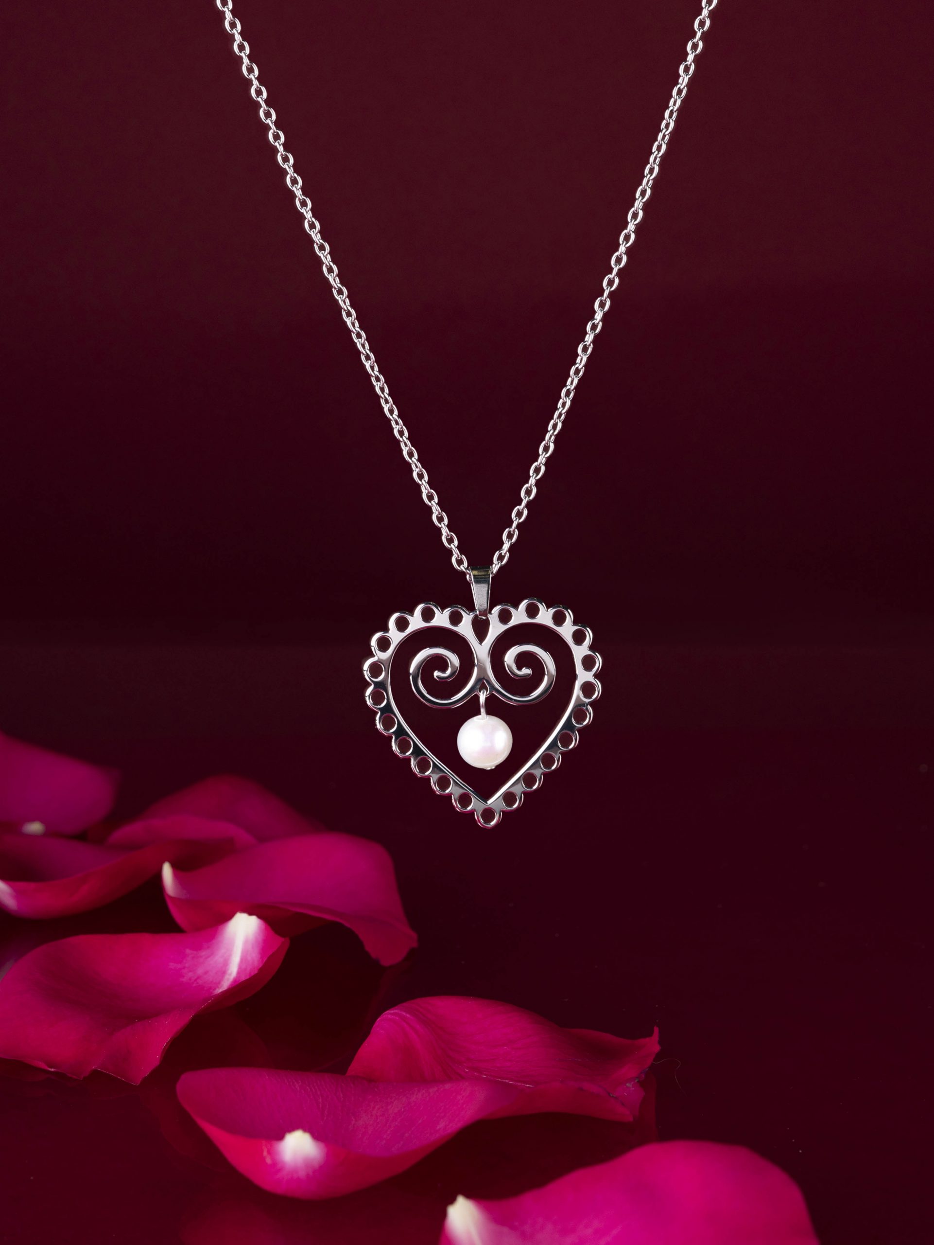 Prívesok srdce s perlou