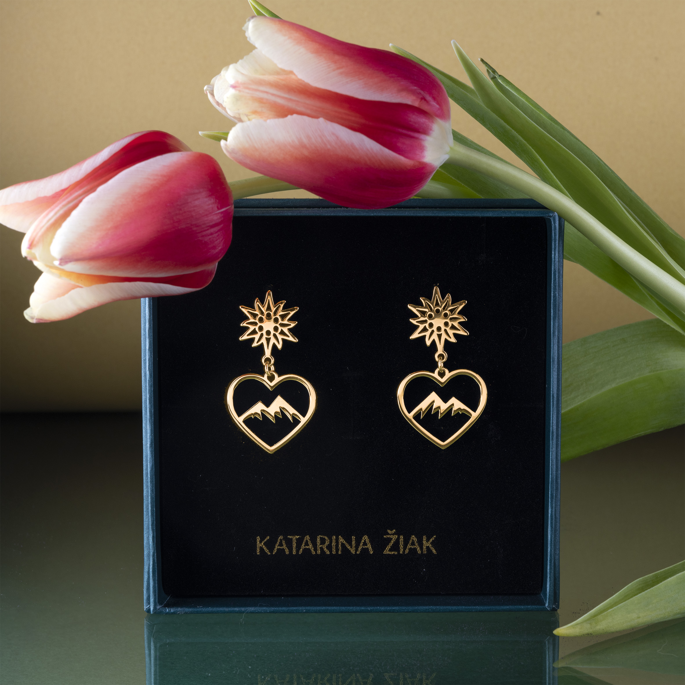 Napichovacie náušnice - srdce hory