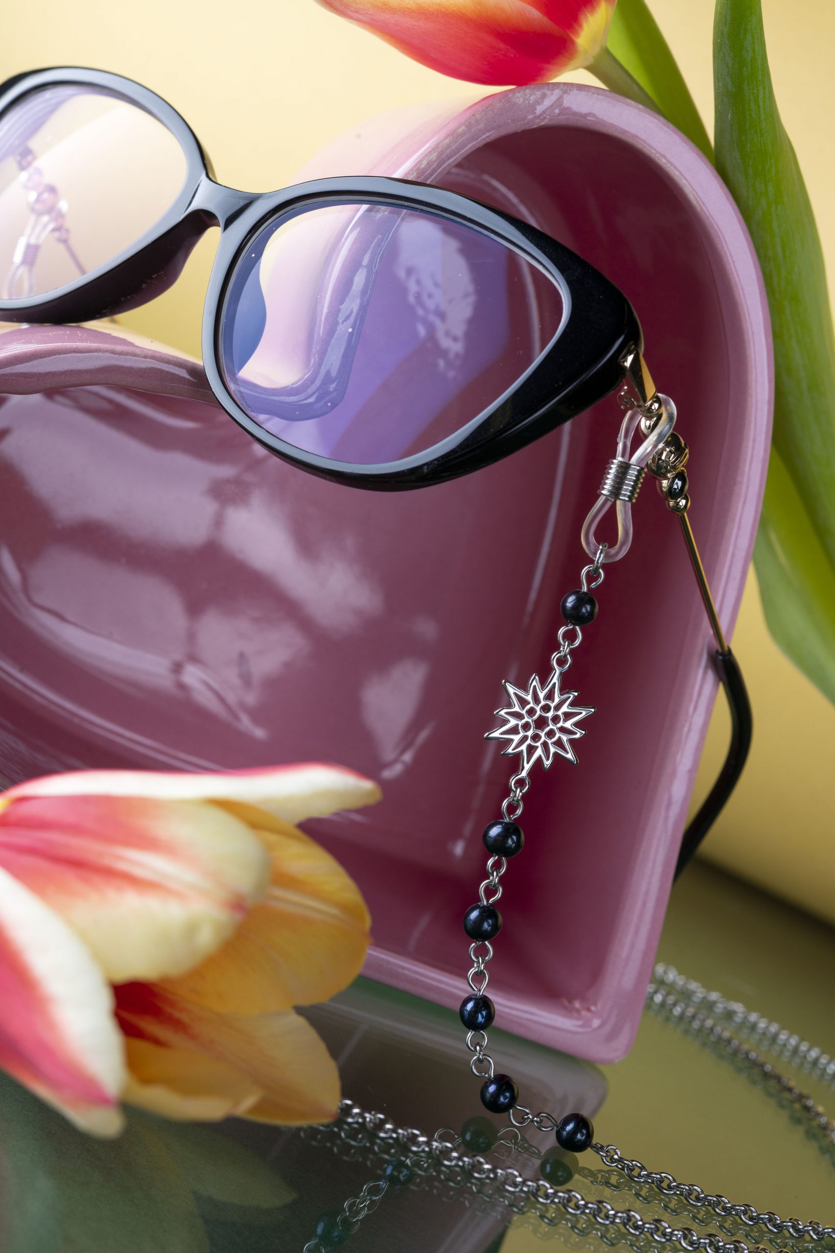 Retiazka na okuliare plesnivec 1 + sladkovodné perly