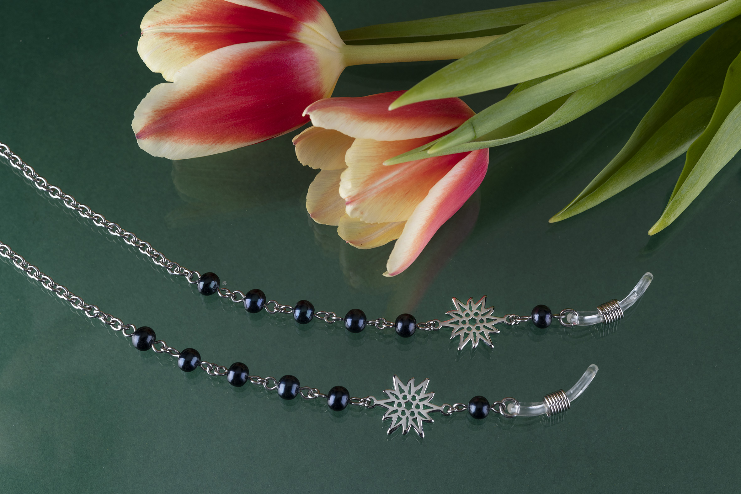 Retiazka na okuliare plesnivec 1 + sladkovodné perly