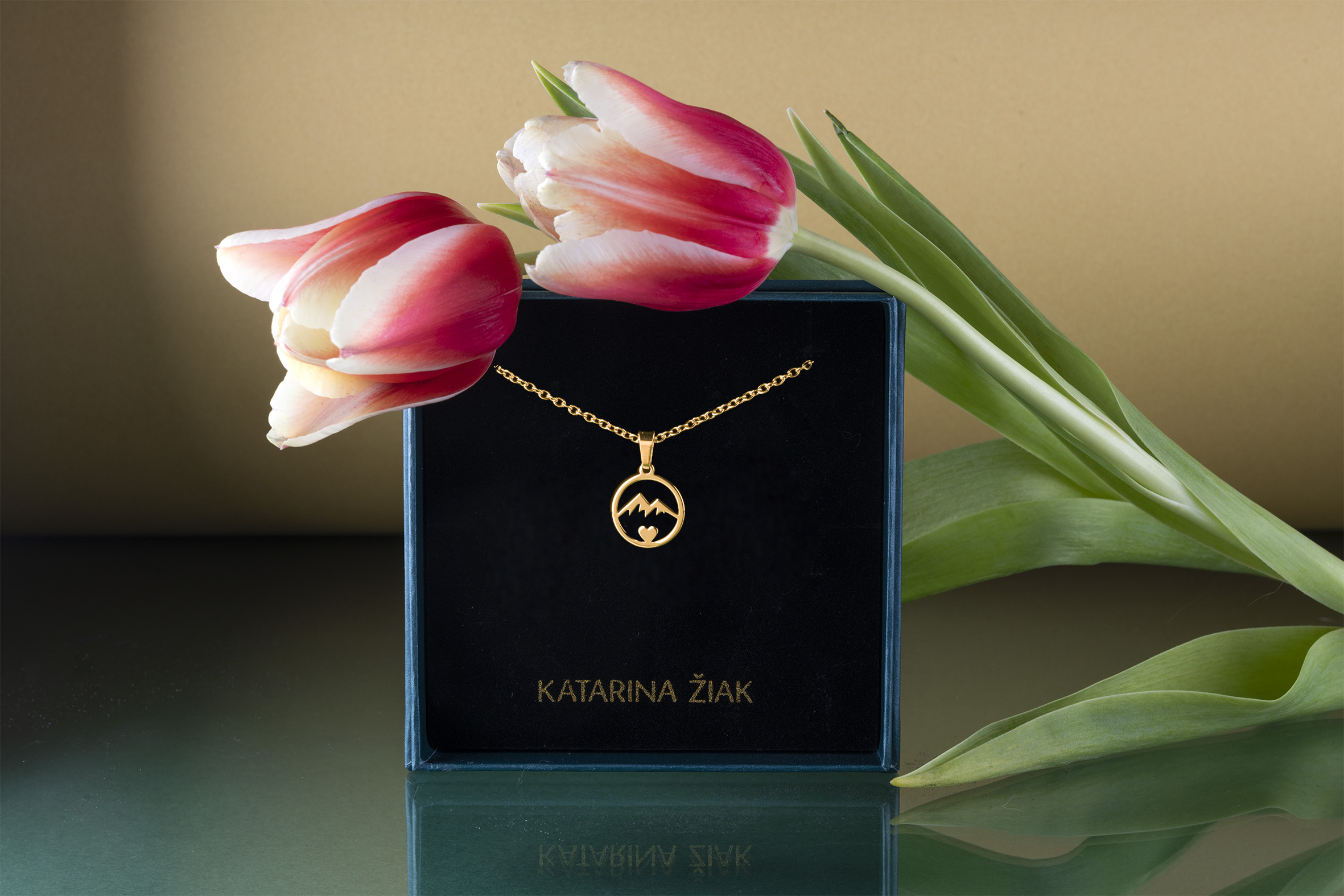 Prívesok hory kruh 2