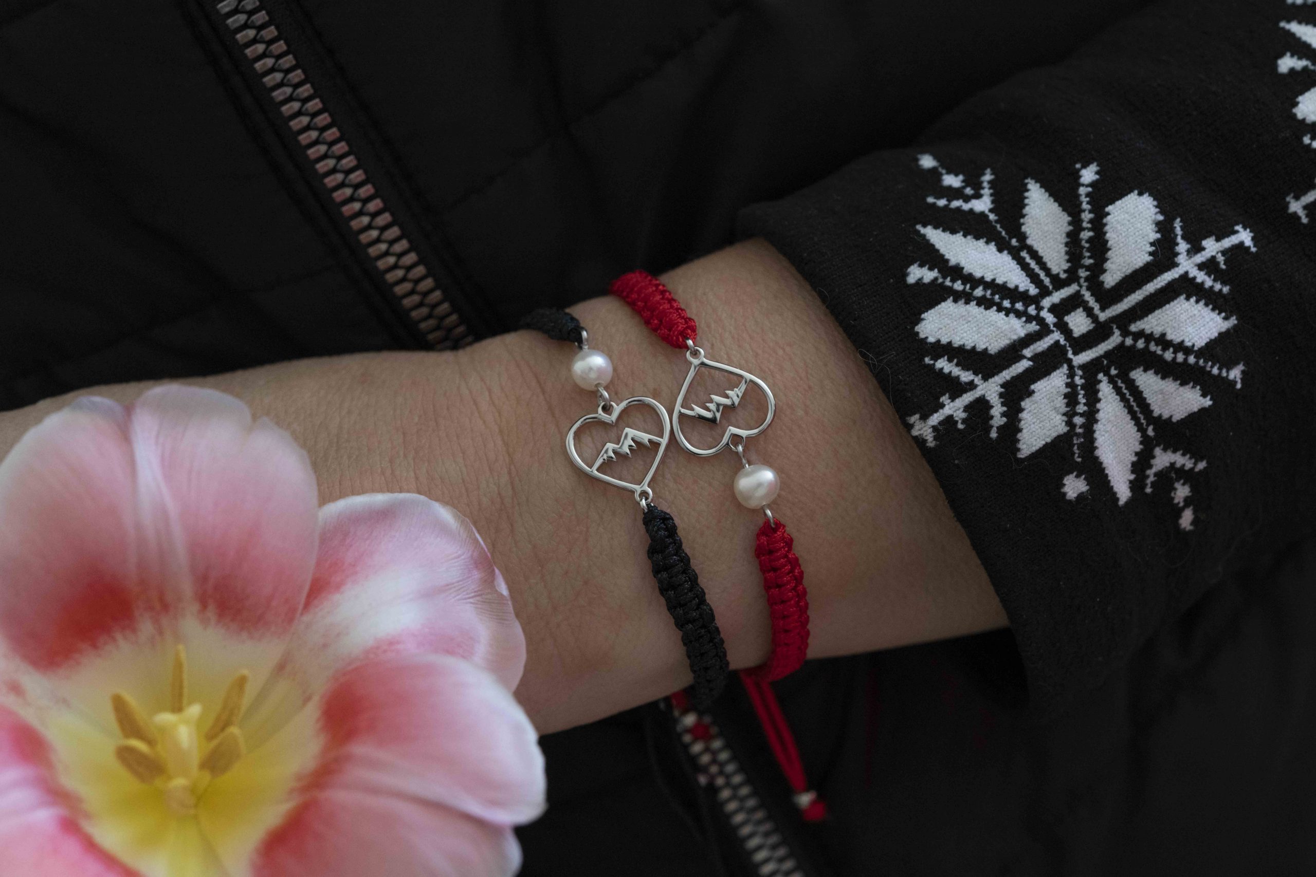 Náramok - srdce hory – šnúrka + perla