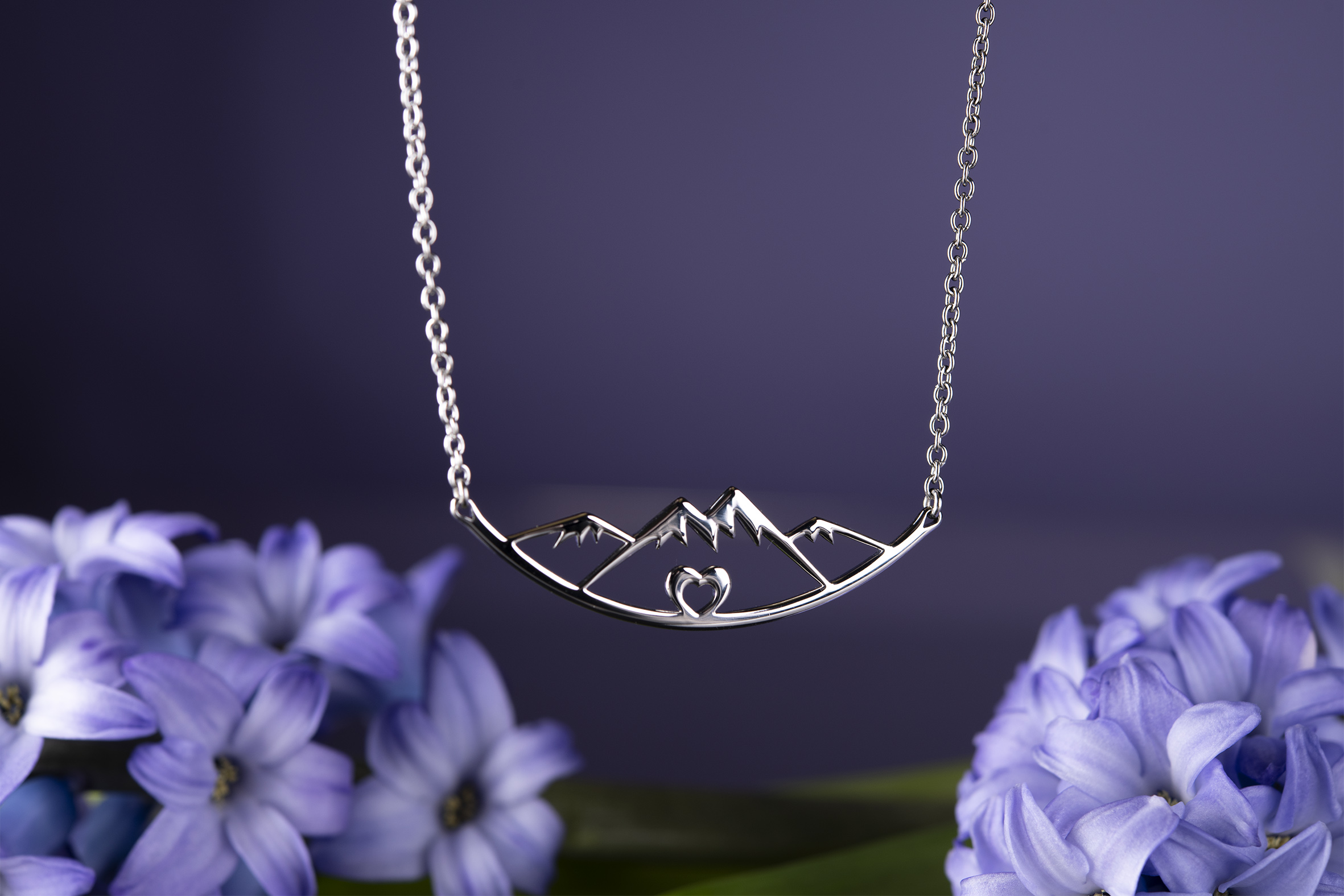 Náhrdelník hory - oblúk