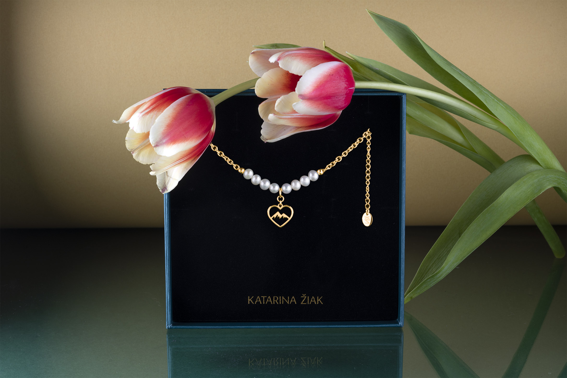 Náhrdelník - srdce hory + sladkovodné perly