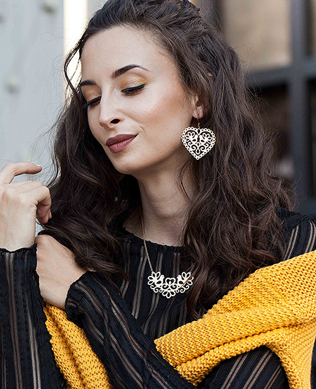 Náhrdelník holubice - krátky