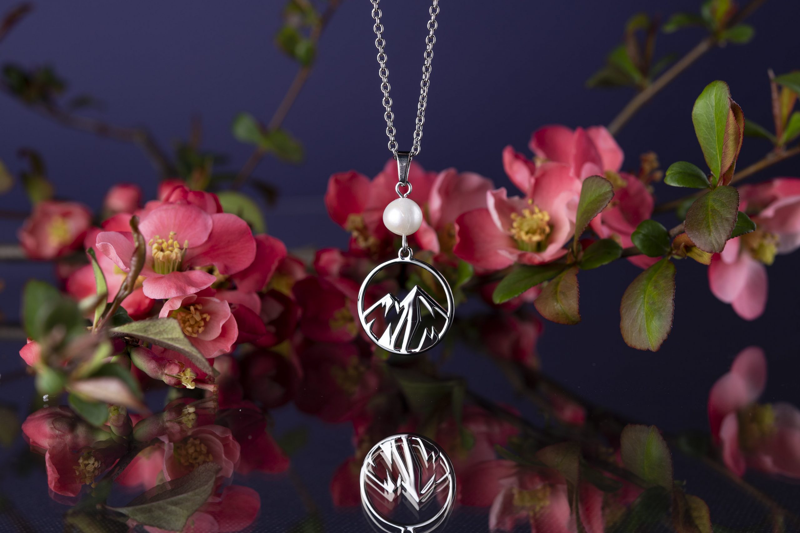 Prívesok hory kruh 1 + perla