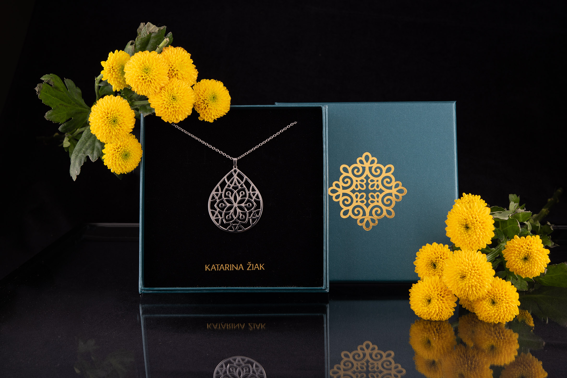 Prívesok Kvet života - slza 1