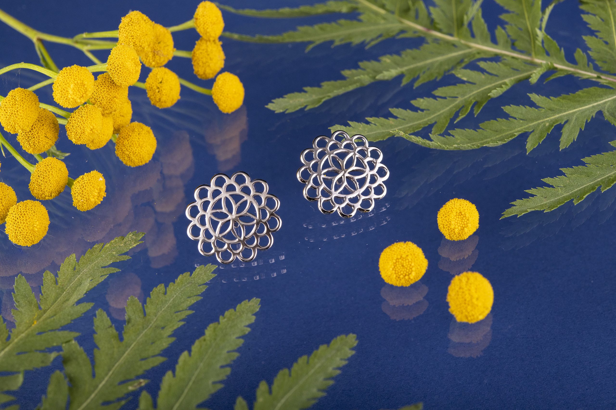 Napichovacie náušnice - čipka ornament 2cm