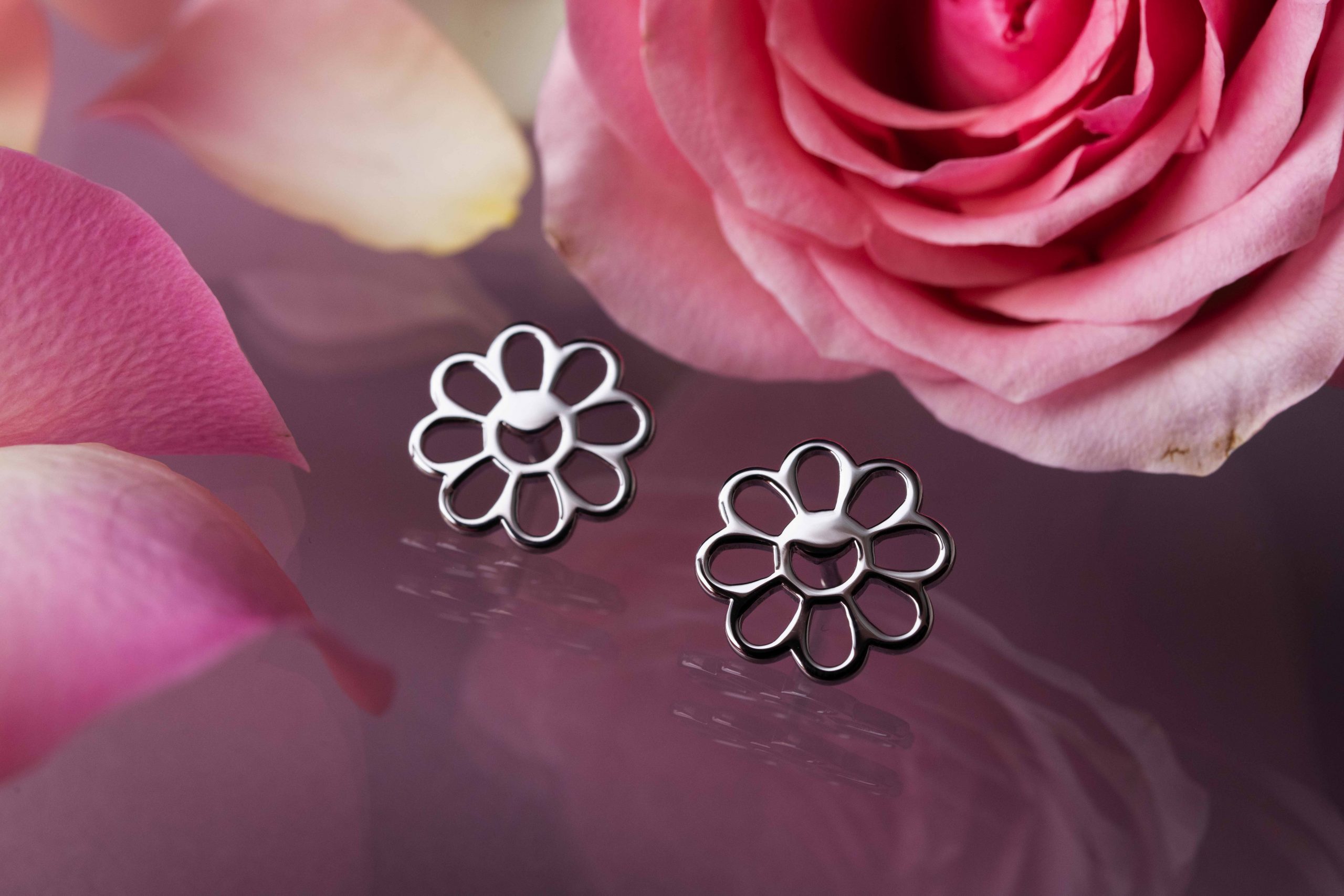 Napichovacie náušnice Libay margarétka