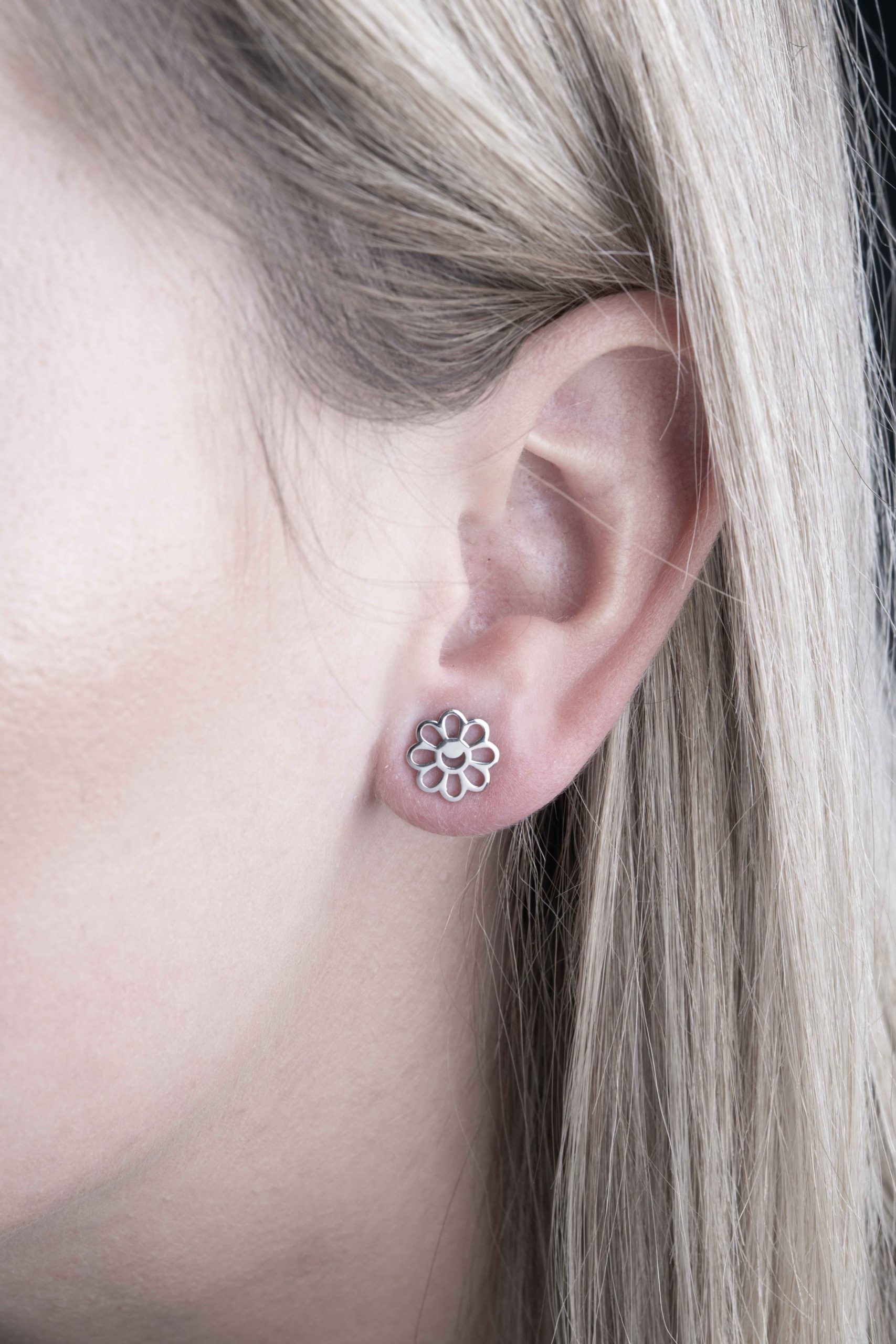 Napichovacie náušnice Libay margarétka