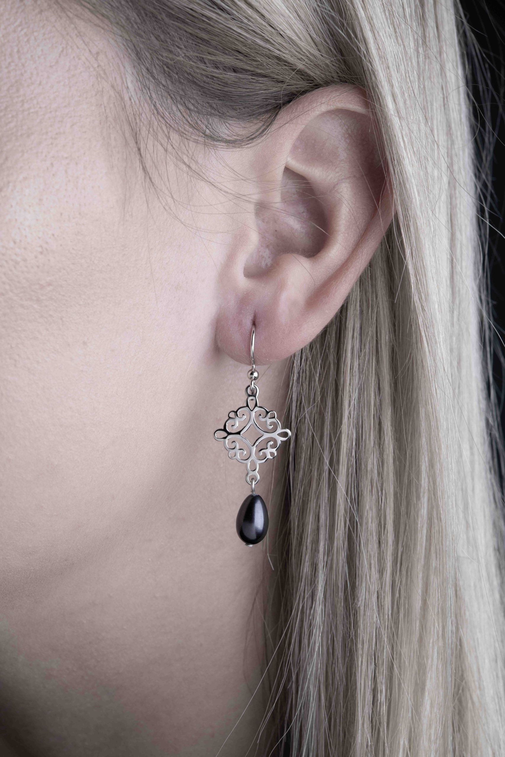 Náušnice Libay štvorec+ perla slza